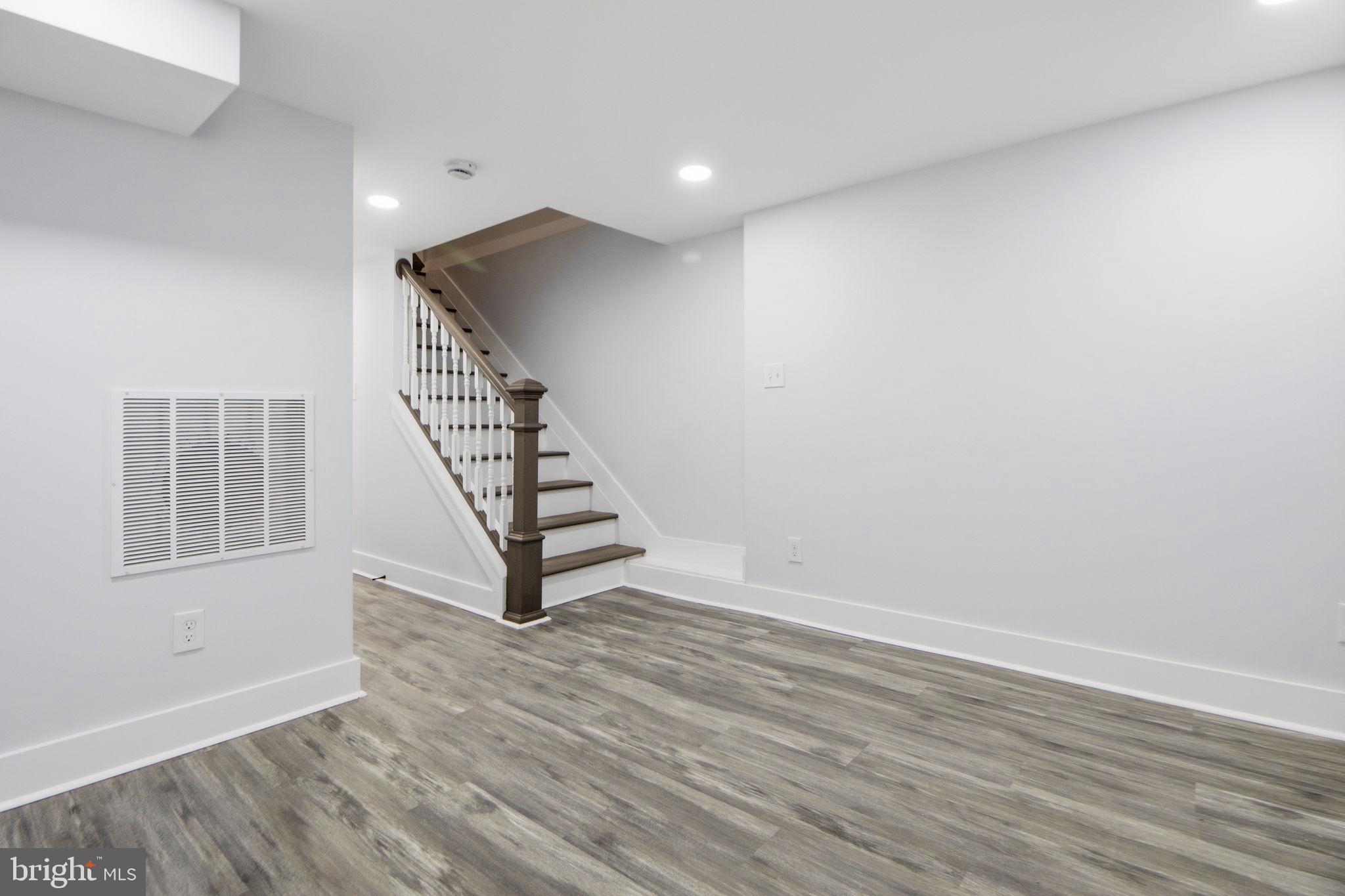 WAVERLY - Residential