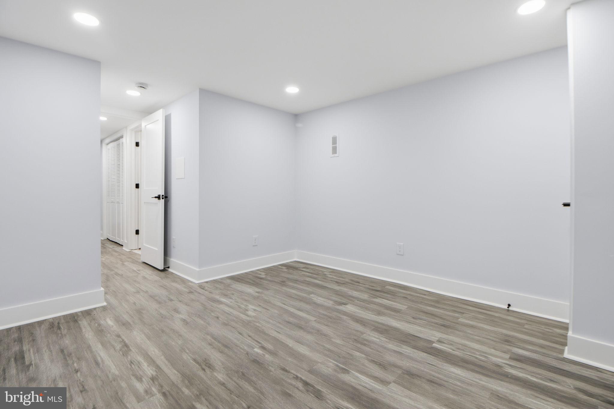 WAVERLY - Residential