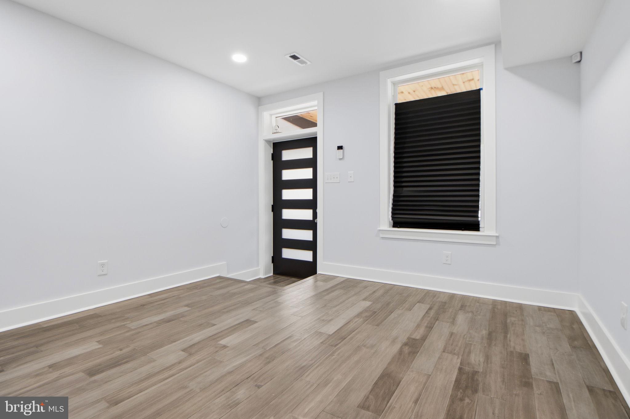 WAVERLY - Residential