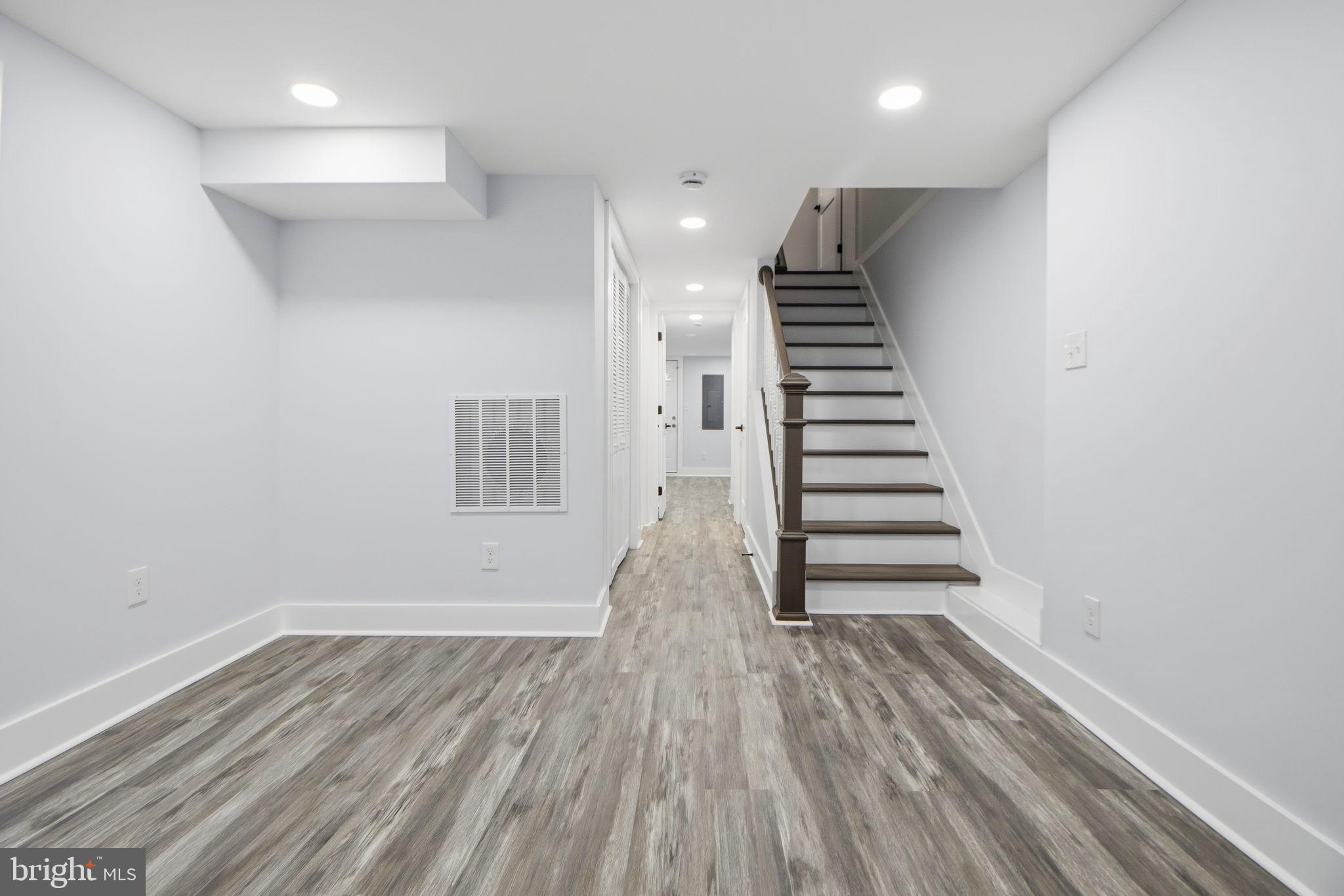 WAVERLY - Residential