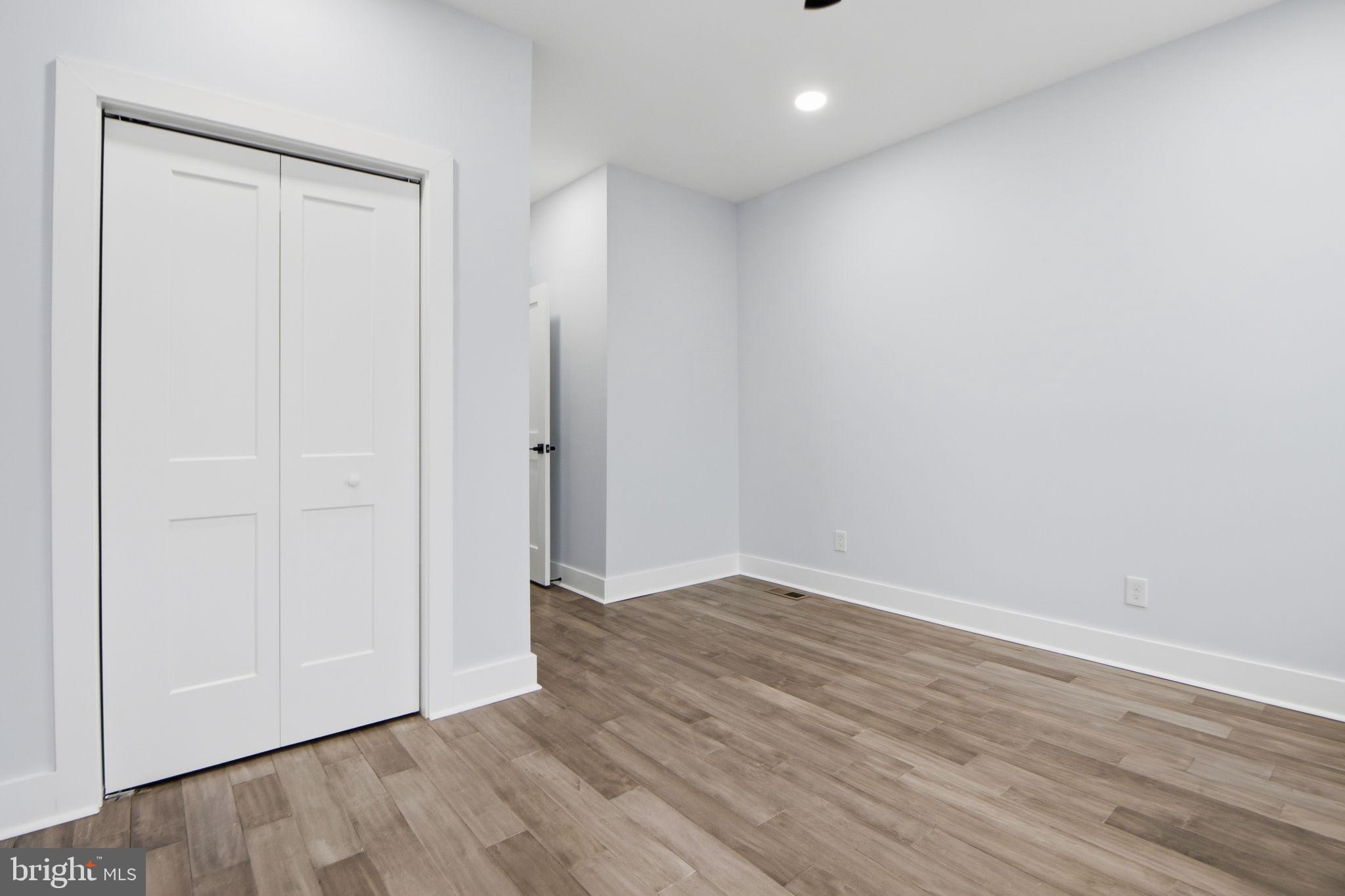 WAVERLY - Residential