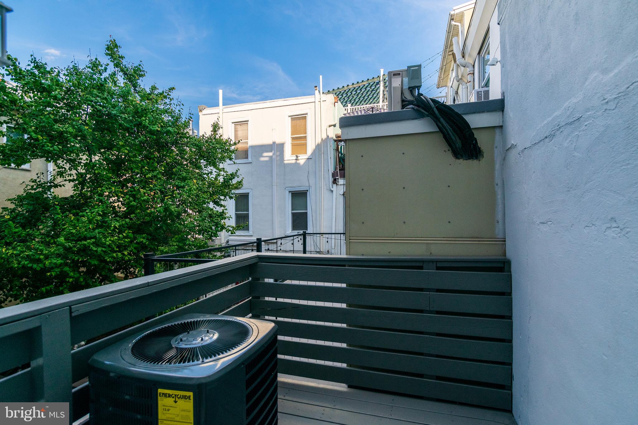 QUEEN VILLAGE - Residential Lease