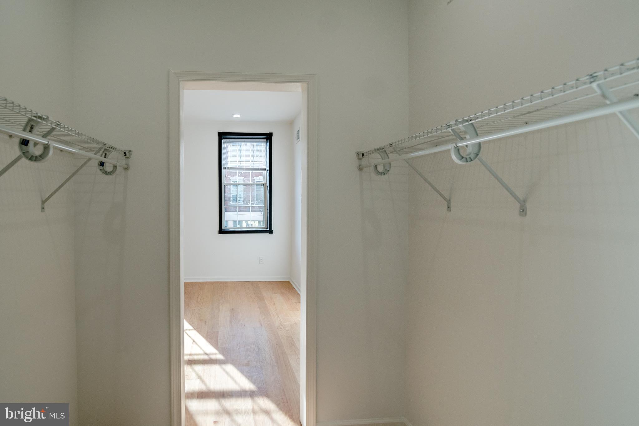 QUEEN VILLAGE - Residential Lease