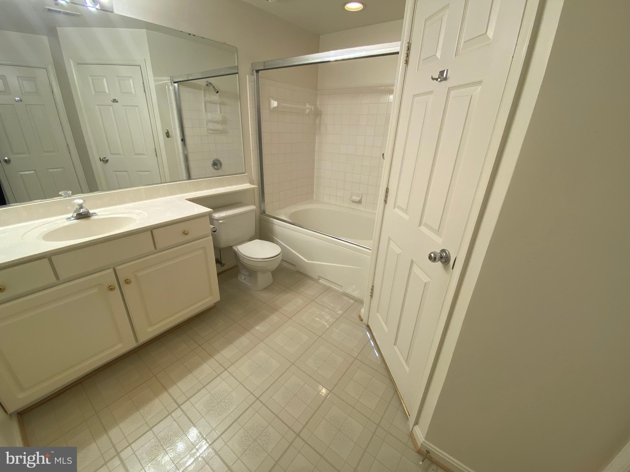 SILVERBROOK WOOD - Residential