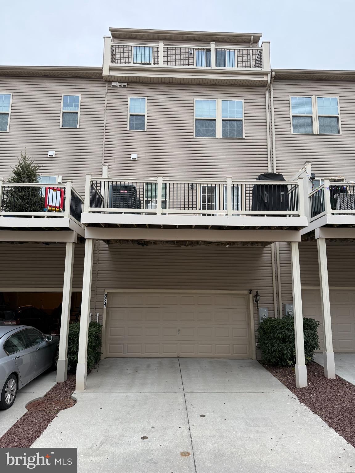 O'DONNELL SQUARE - Residential Lease