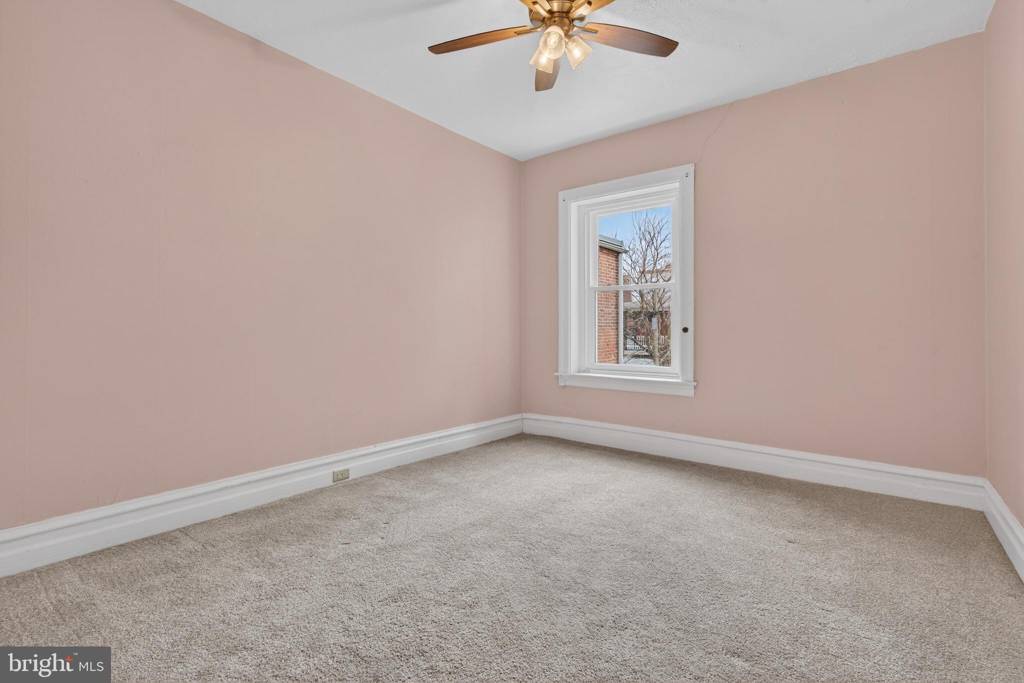 NORTH EAST LANCASTER - Residential