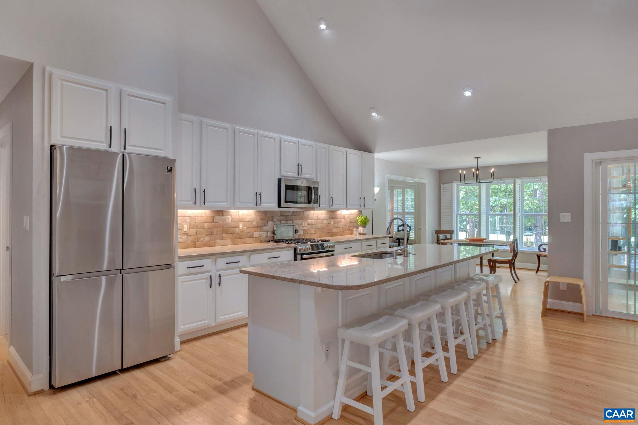 LAKE MONTICELLO - Residential