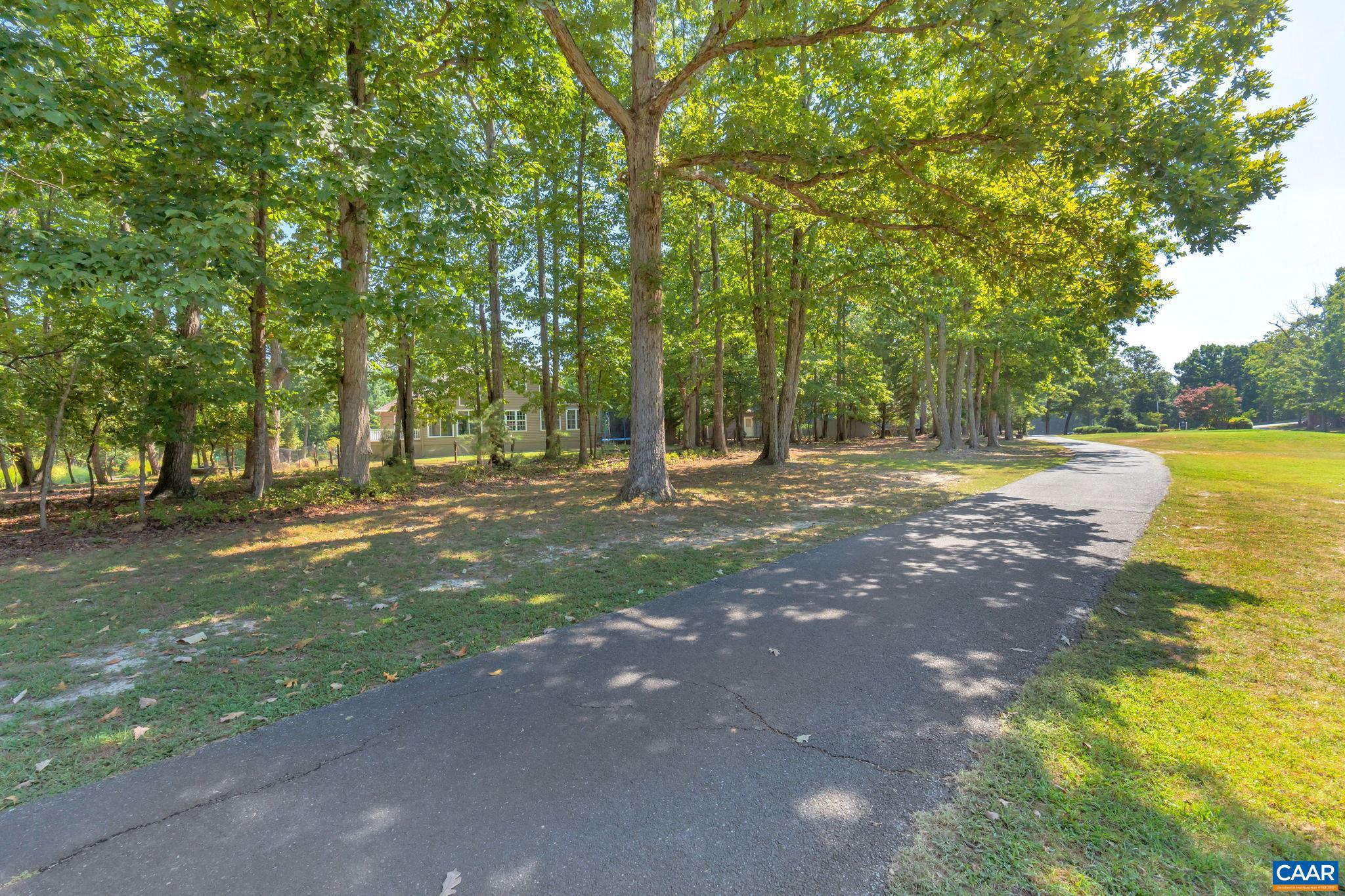 LAKE MONTICELLO - Residential