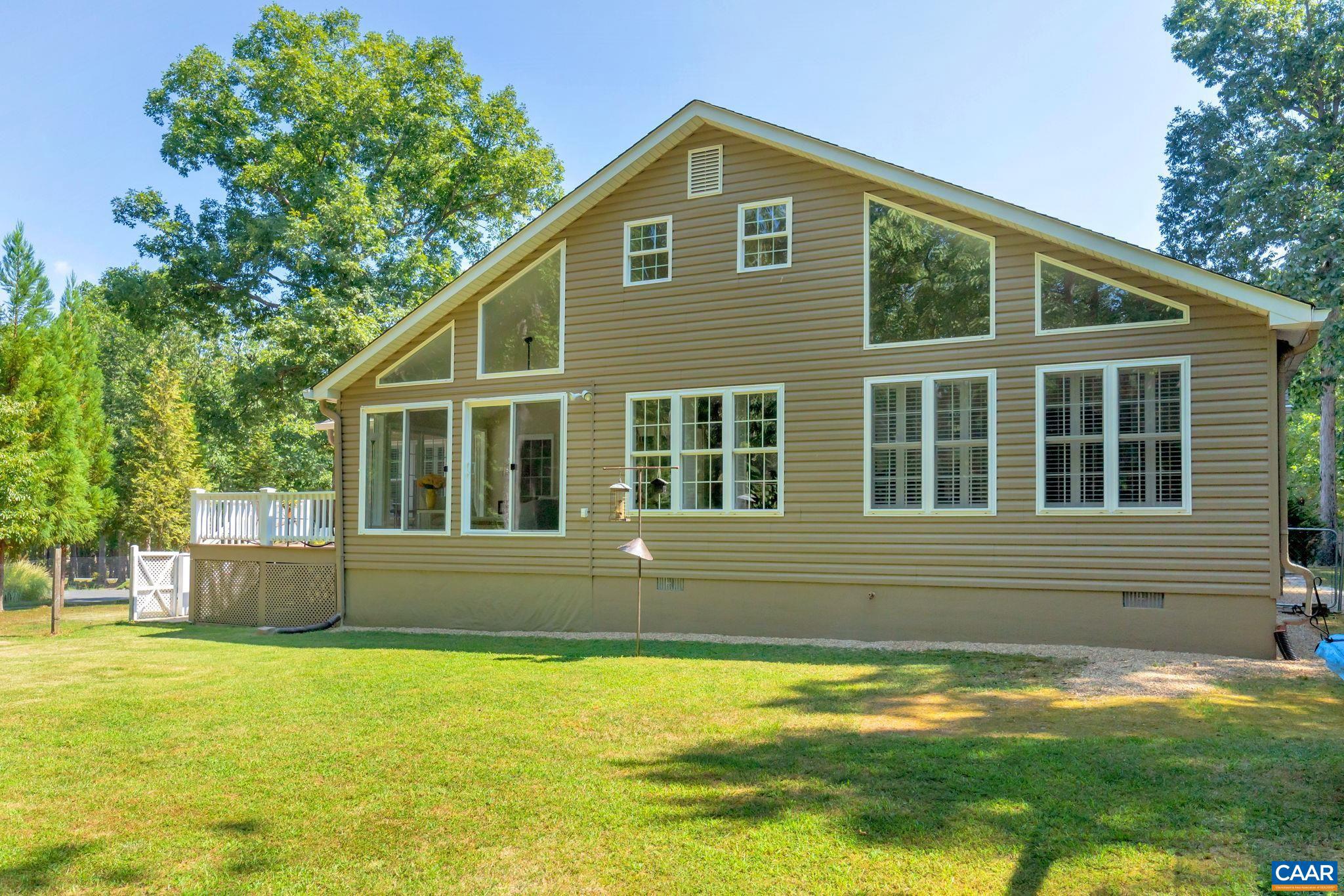 LAKE MONTICELLO - Residential