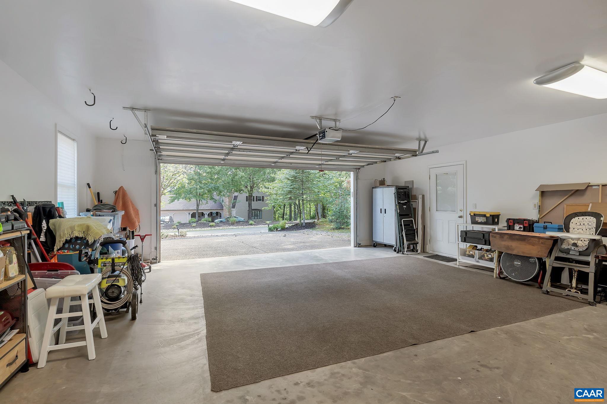 LAKE MONTICELLO - Residential