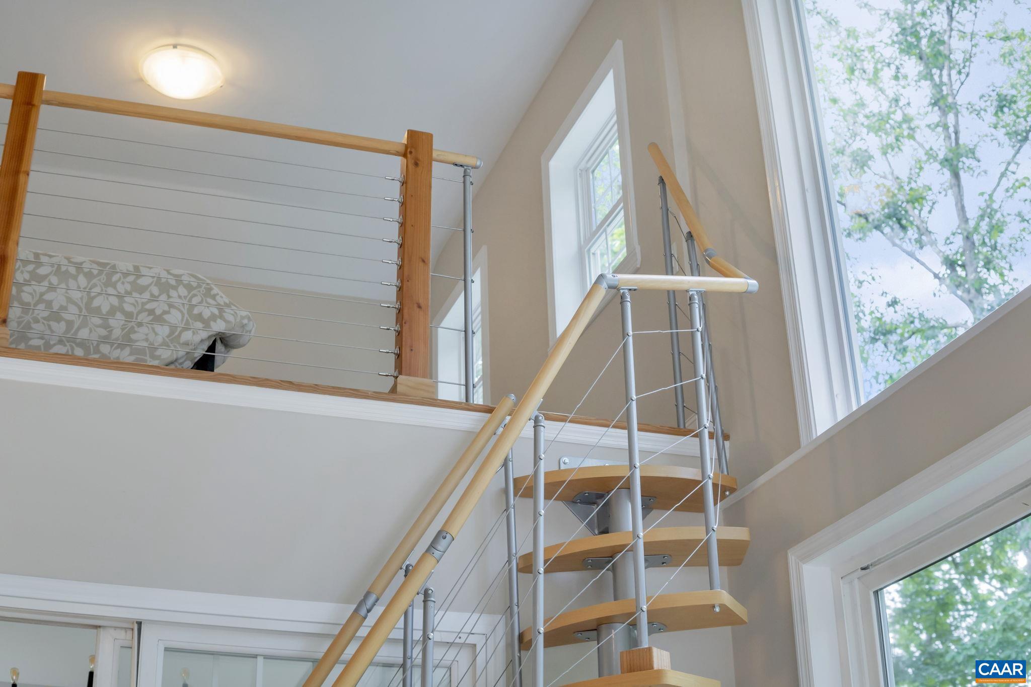 LAKE MONTICELLO - Residential