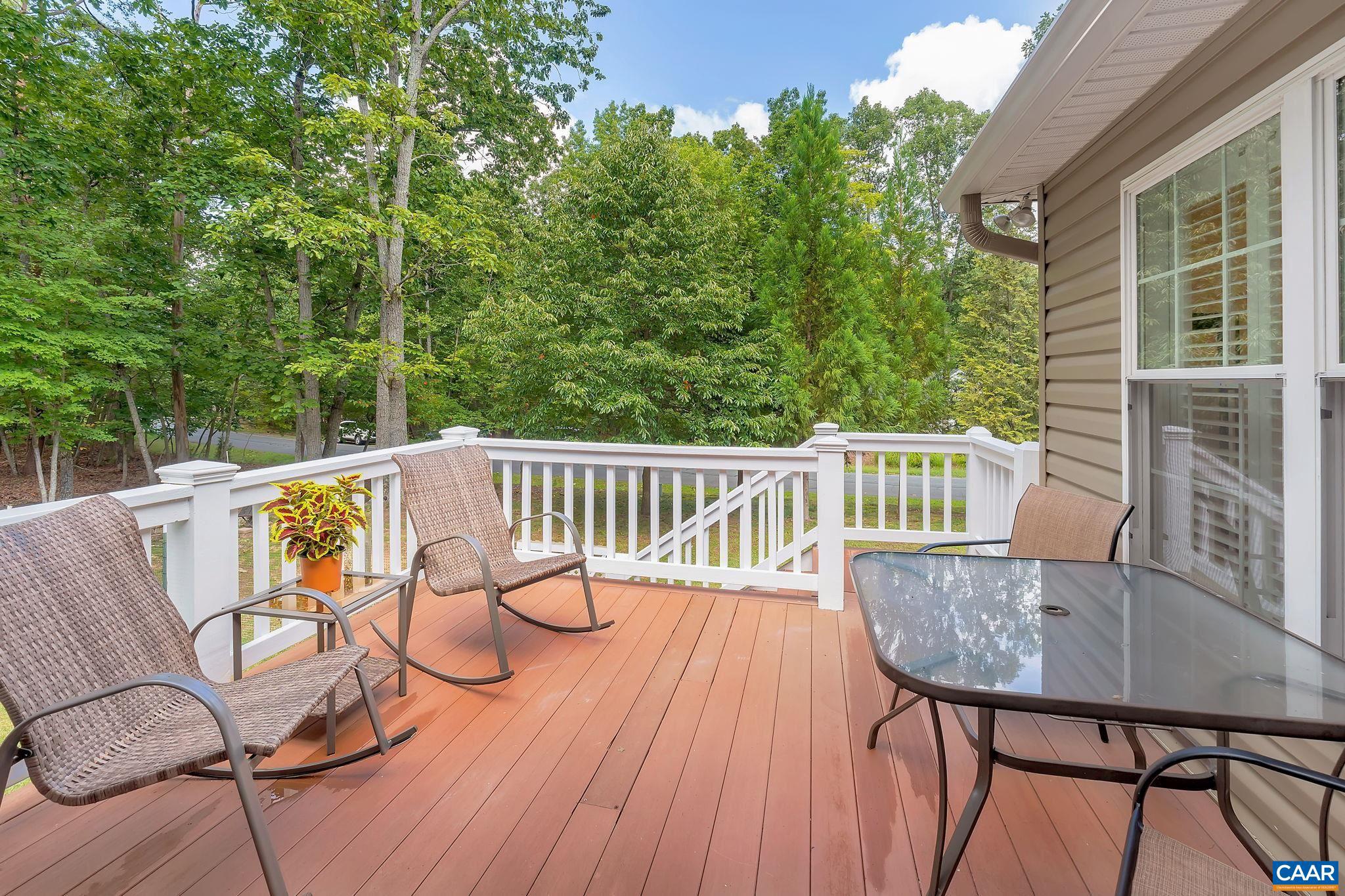 LAKE MONTICELLO - Residential