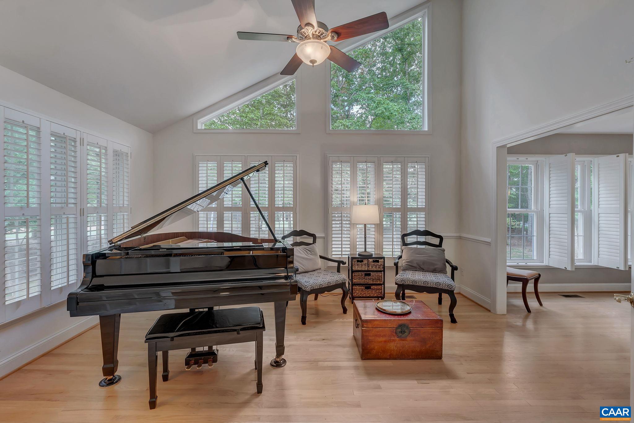 LAKE MONTICELLO - Residential