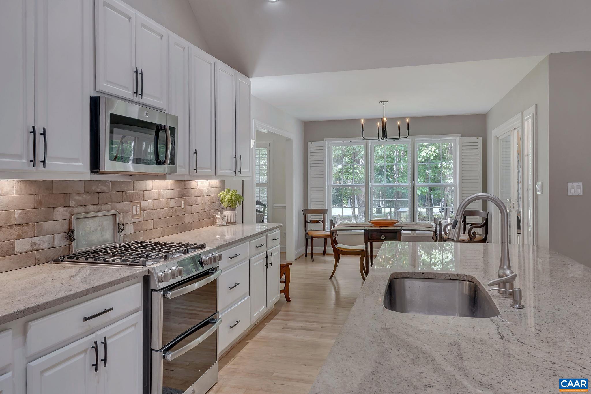 LAKE MONTICELLO - Residential