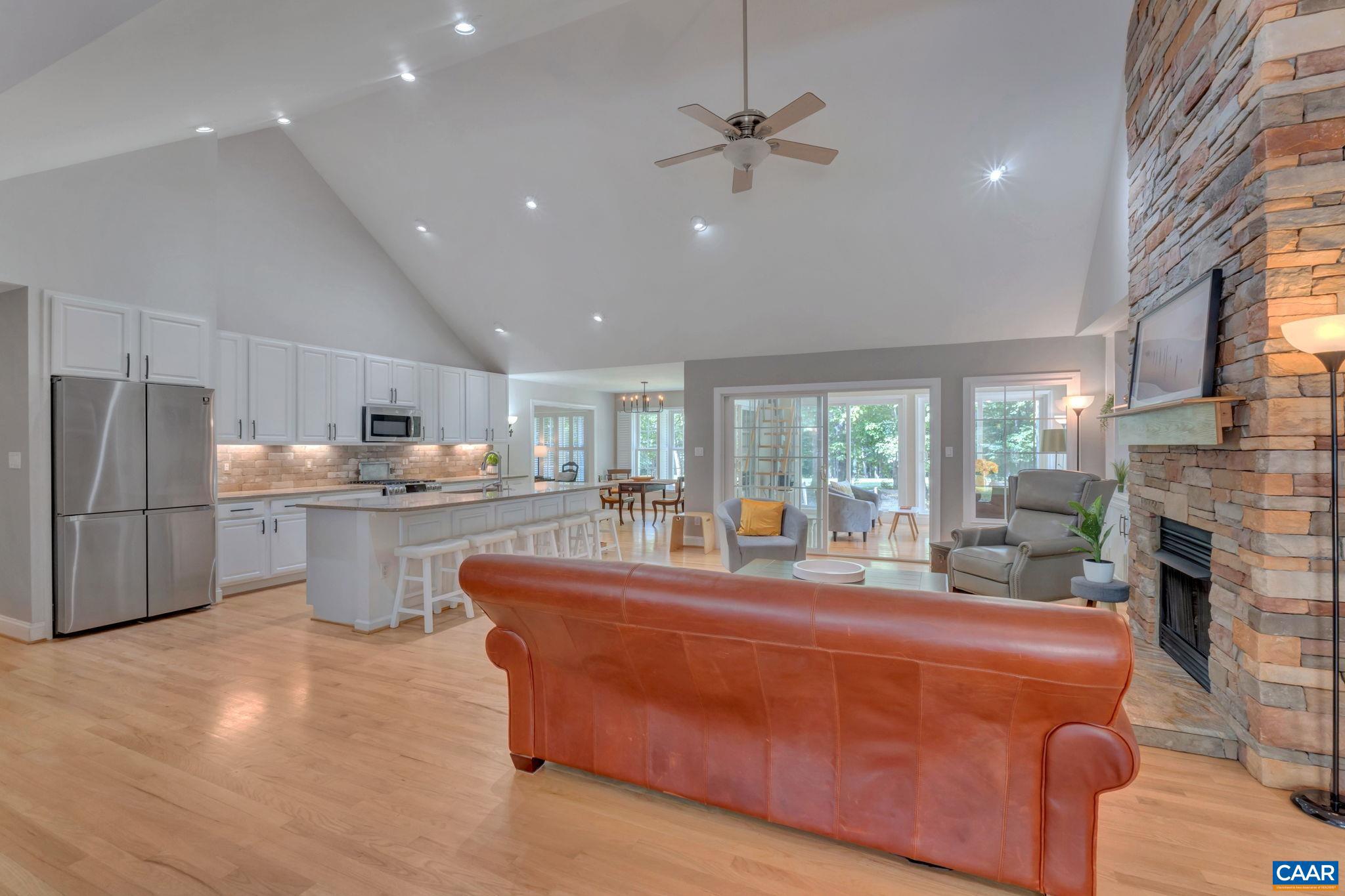 LAKE MONTICELLO - Residential