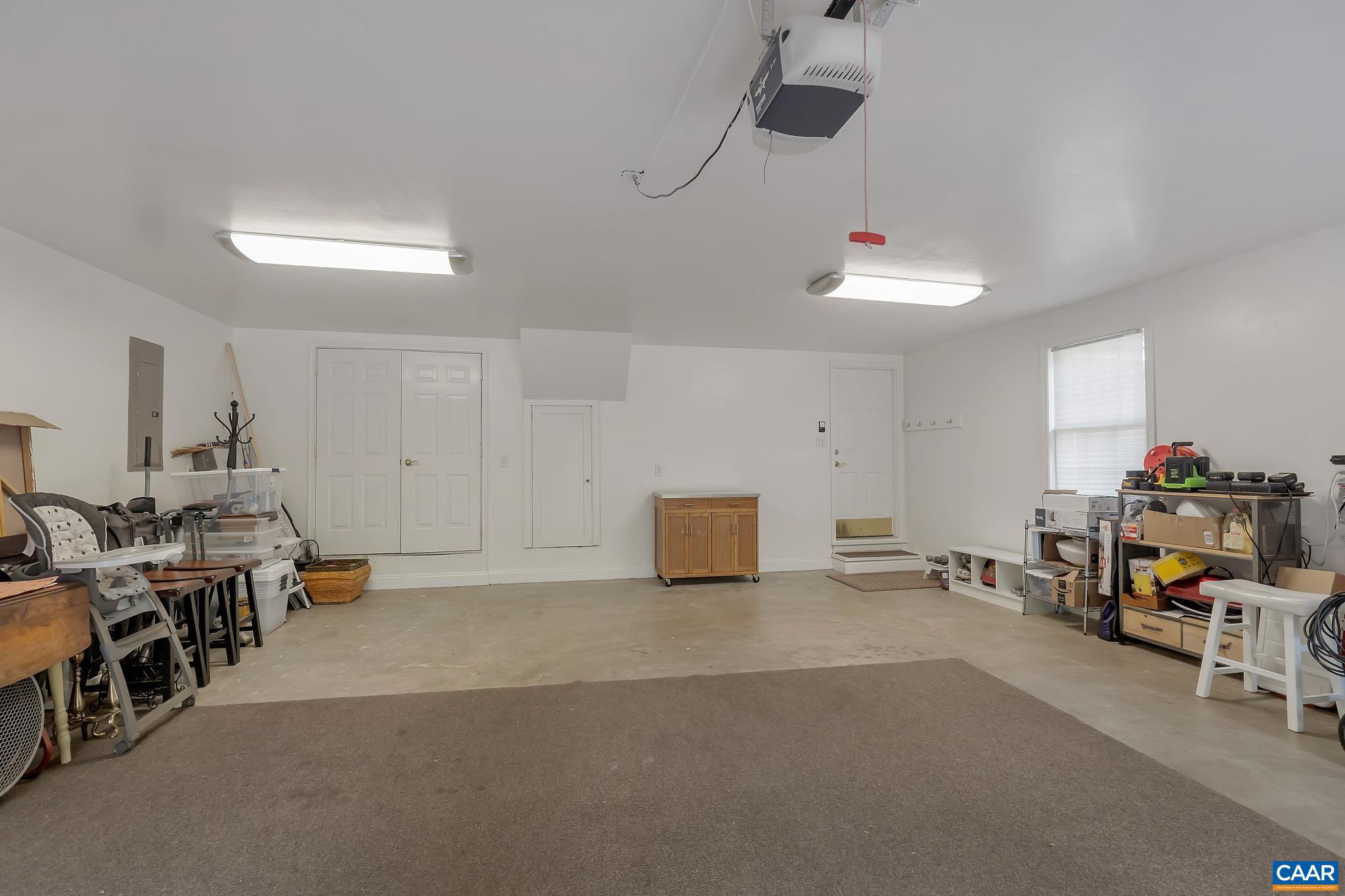 LAKE MONTICELLO - Residential