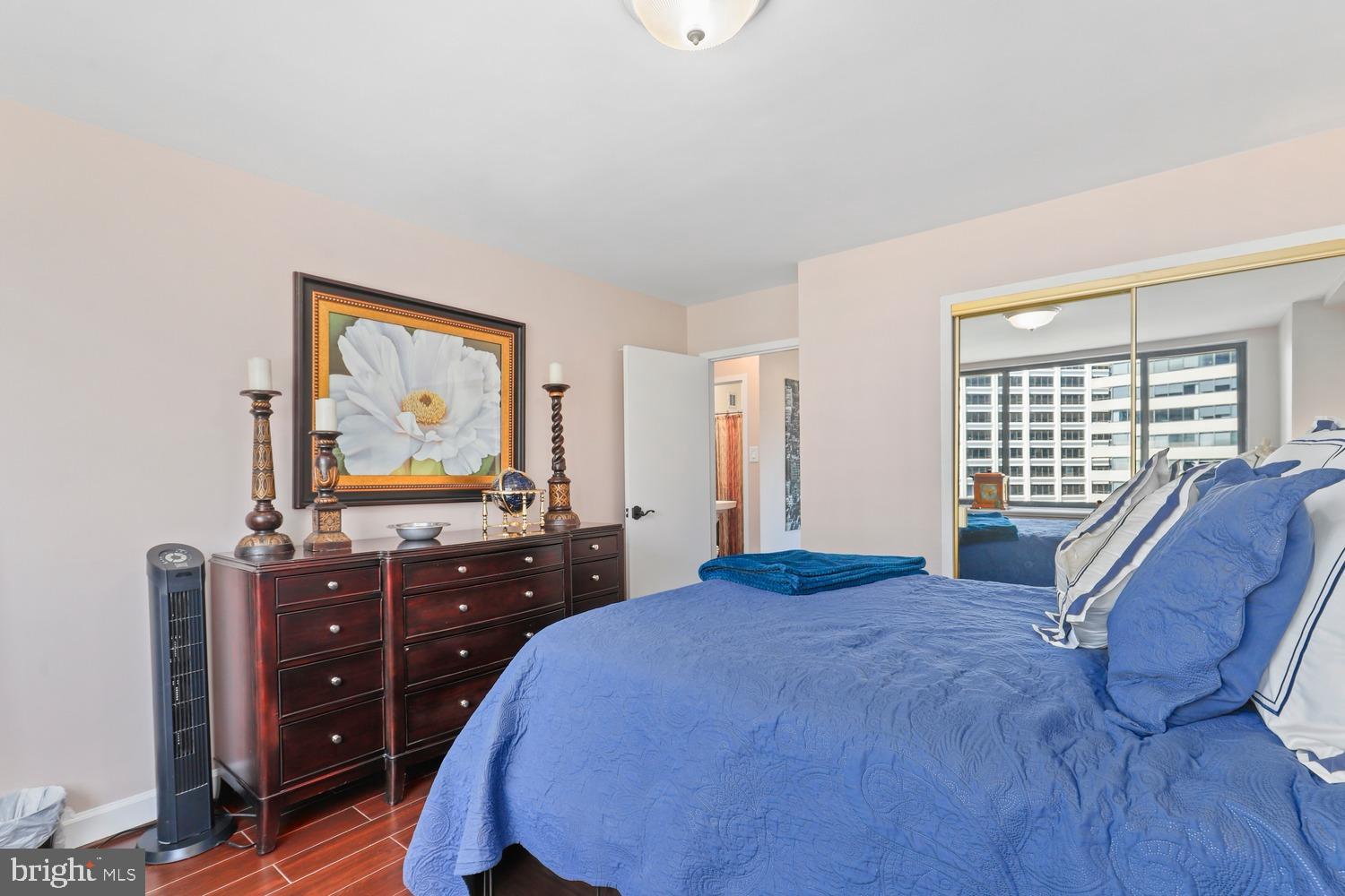 RIVER PLACE - Residential