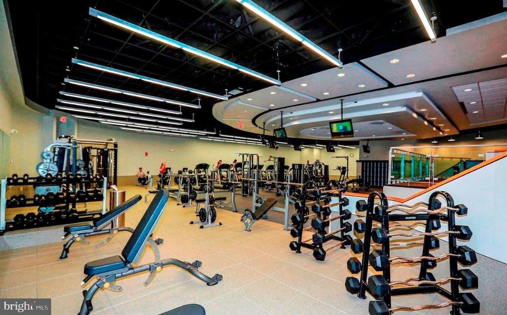 RIVER PLACE - Residential