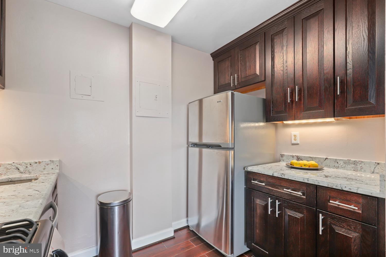 RIVER PLACE - Residential