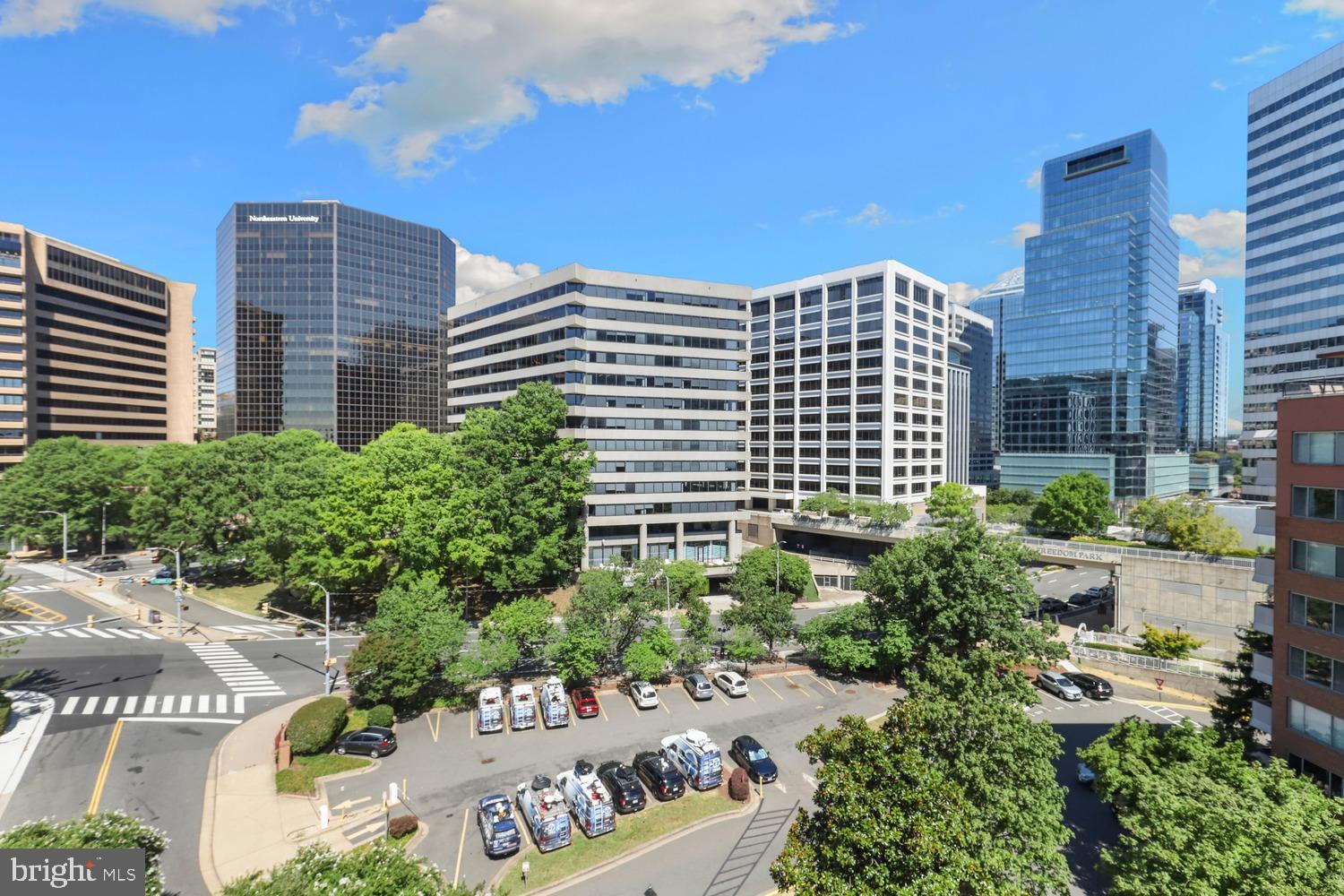 RIVER PLACE - Residential