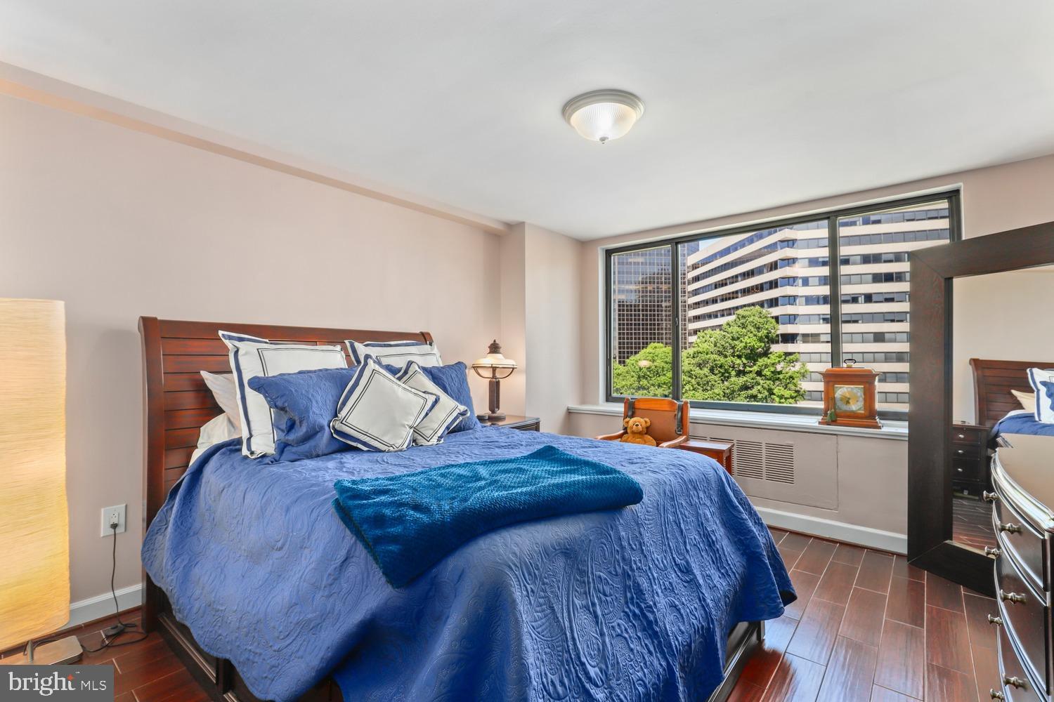 RIVER PLACE - Residential