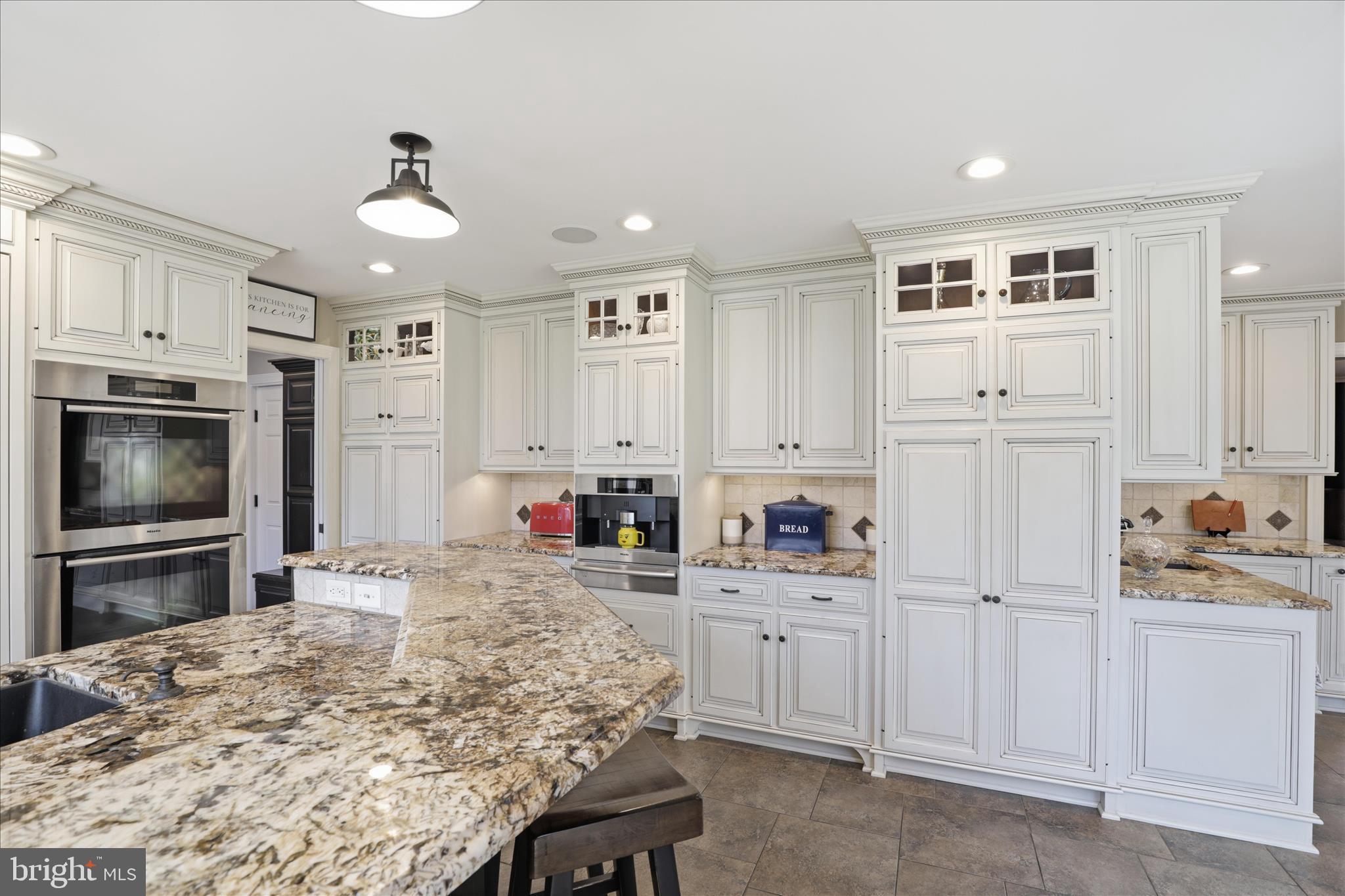 SCHOOL LANE HILLS ESTATES - Residential