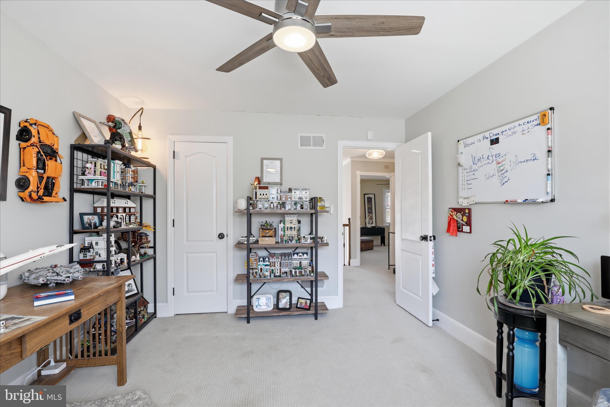 SCHOOL LANE HILLS ESTATES - Residential