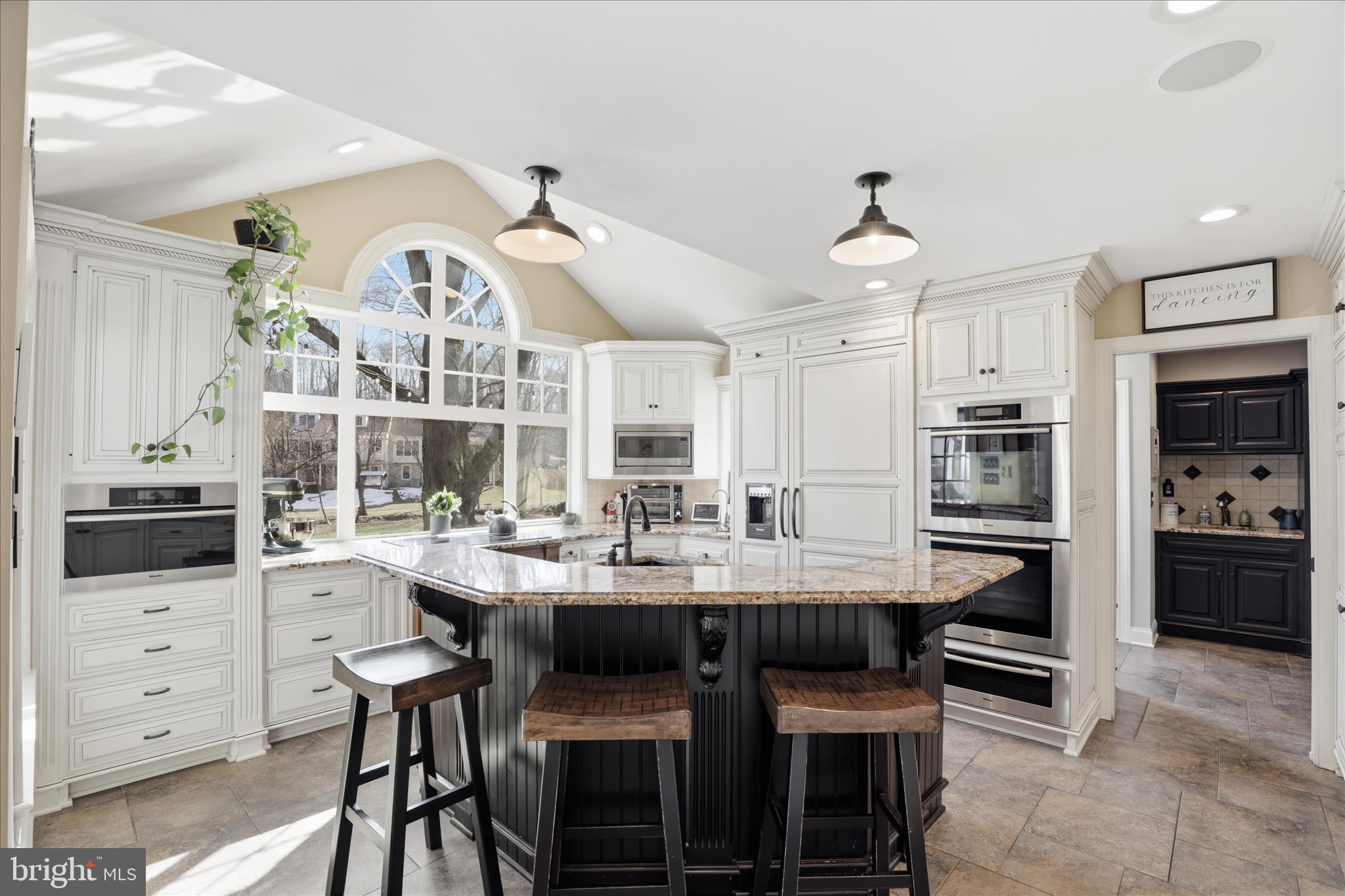 SCHOOL LANE HILLS ESTATES - Residential