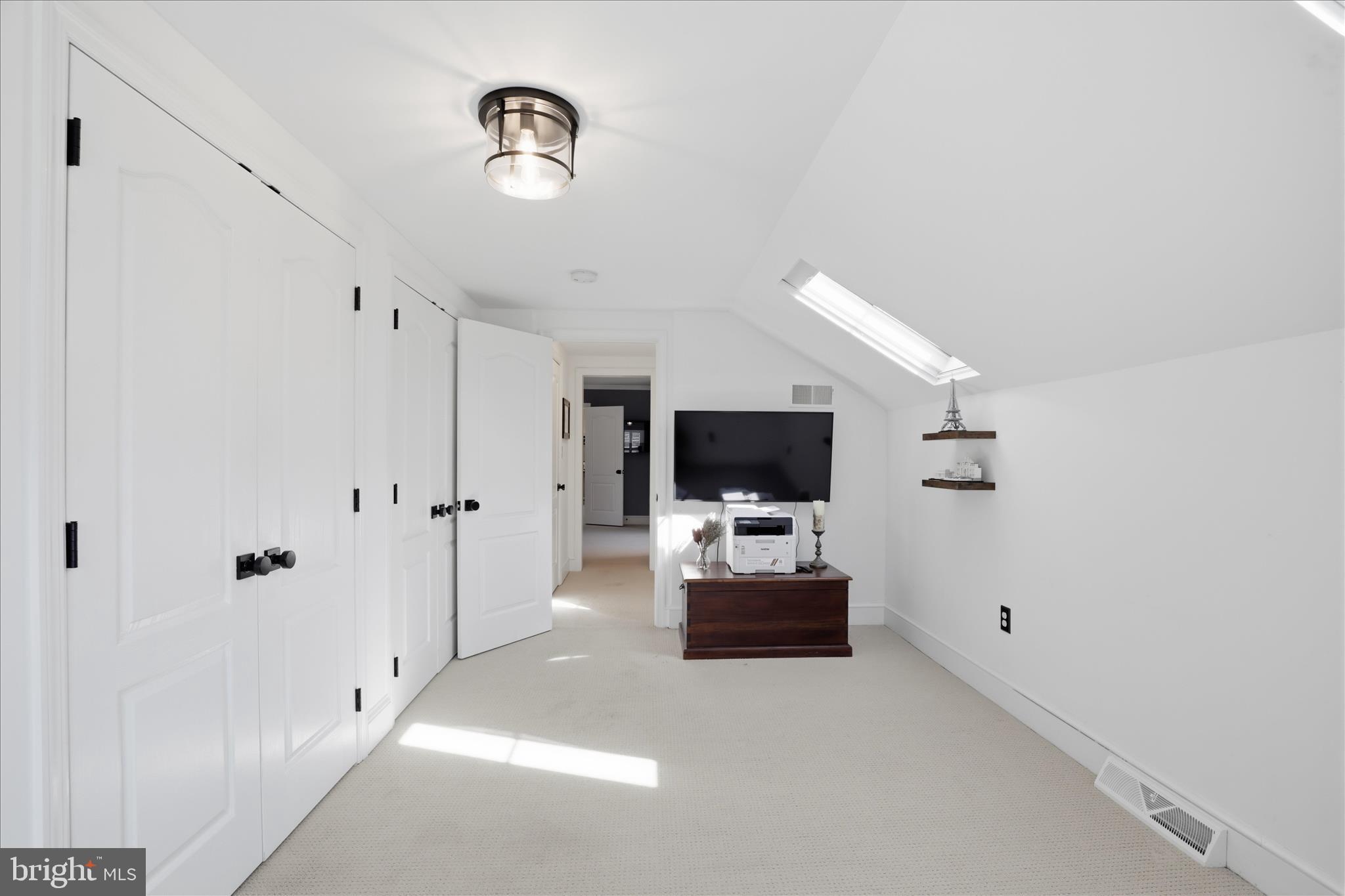 SCHOOL LANE HILLS ESTATES - Residential