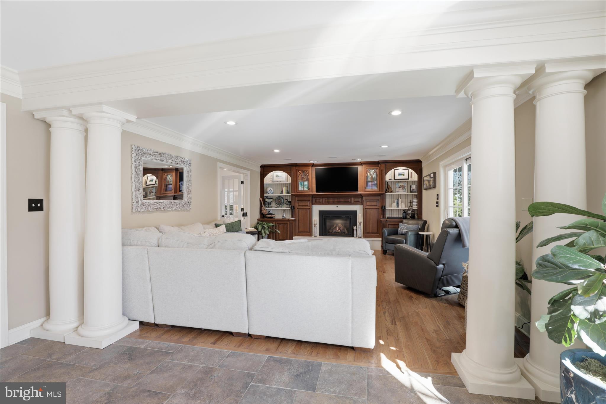 SCHOOL LANE HILLS ESTATES - Residential