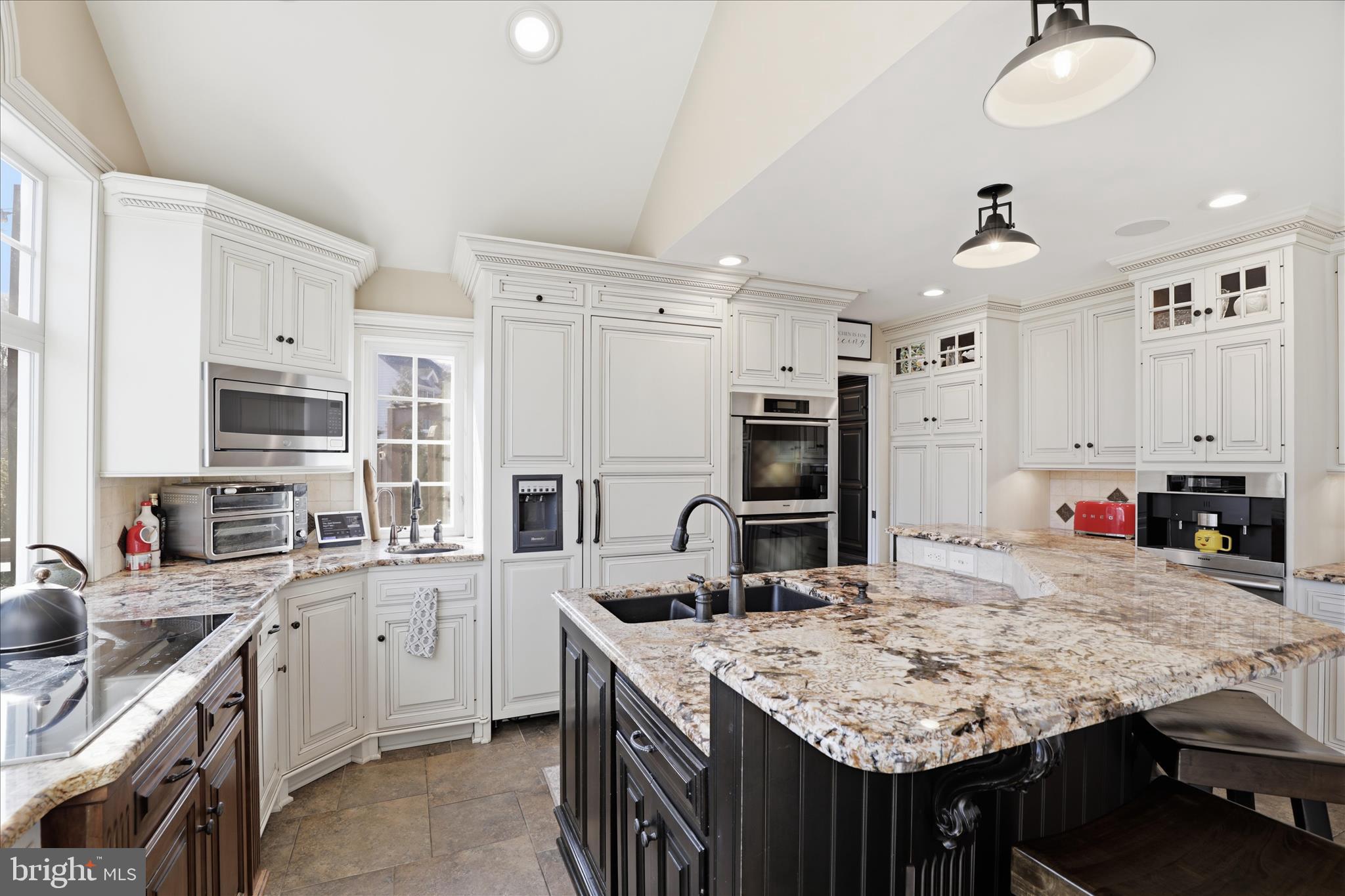 SCHOOL LANE HILLS ESTATES - Residential