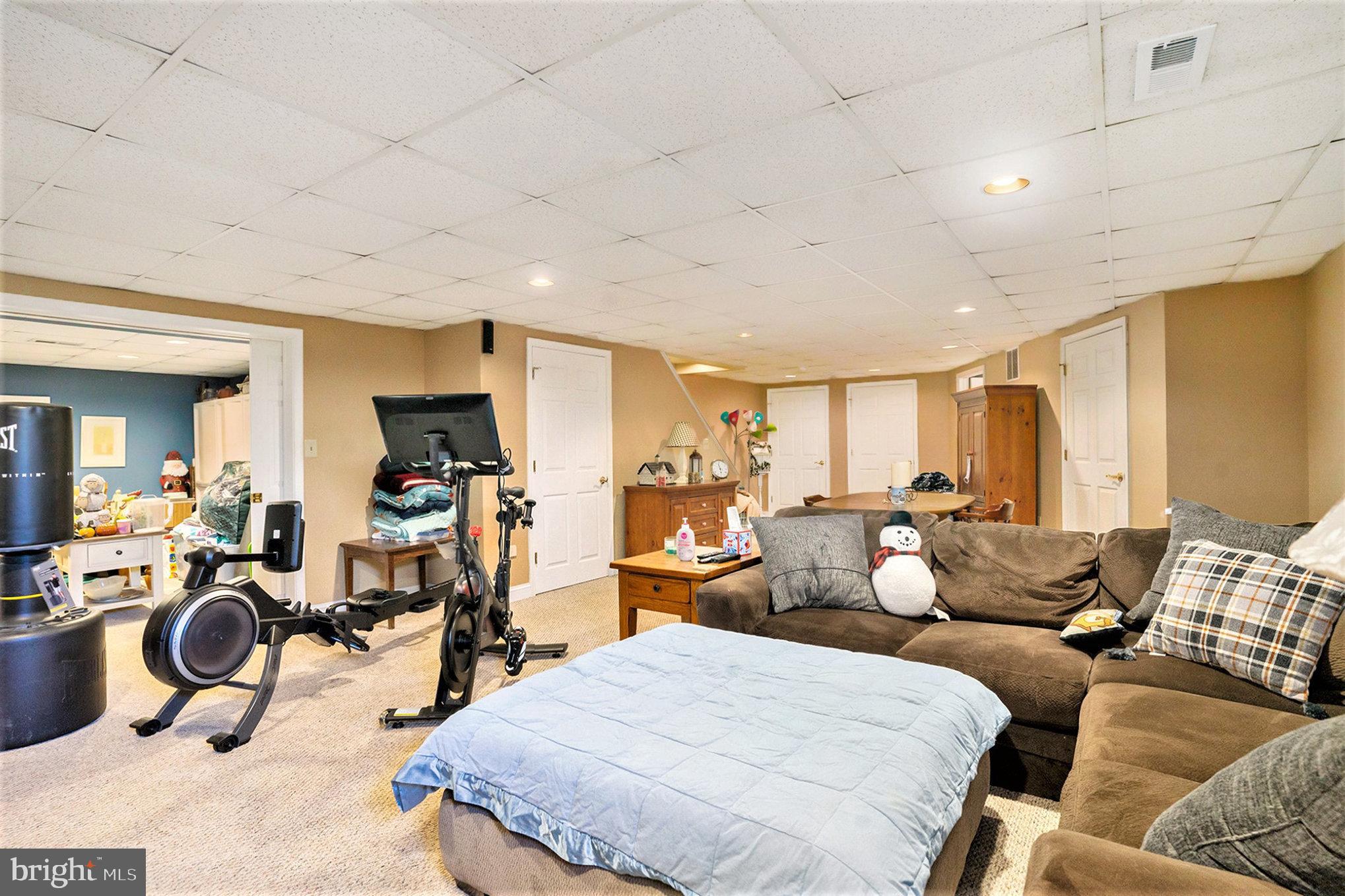 MERION VIEW - Residential