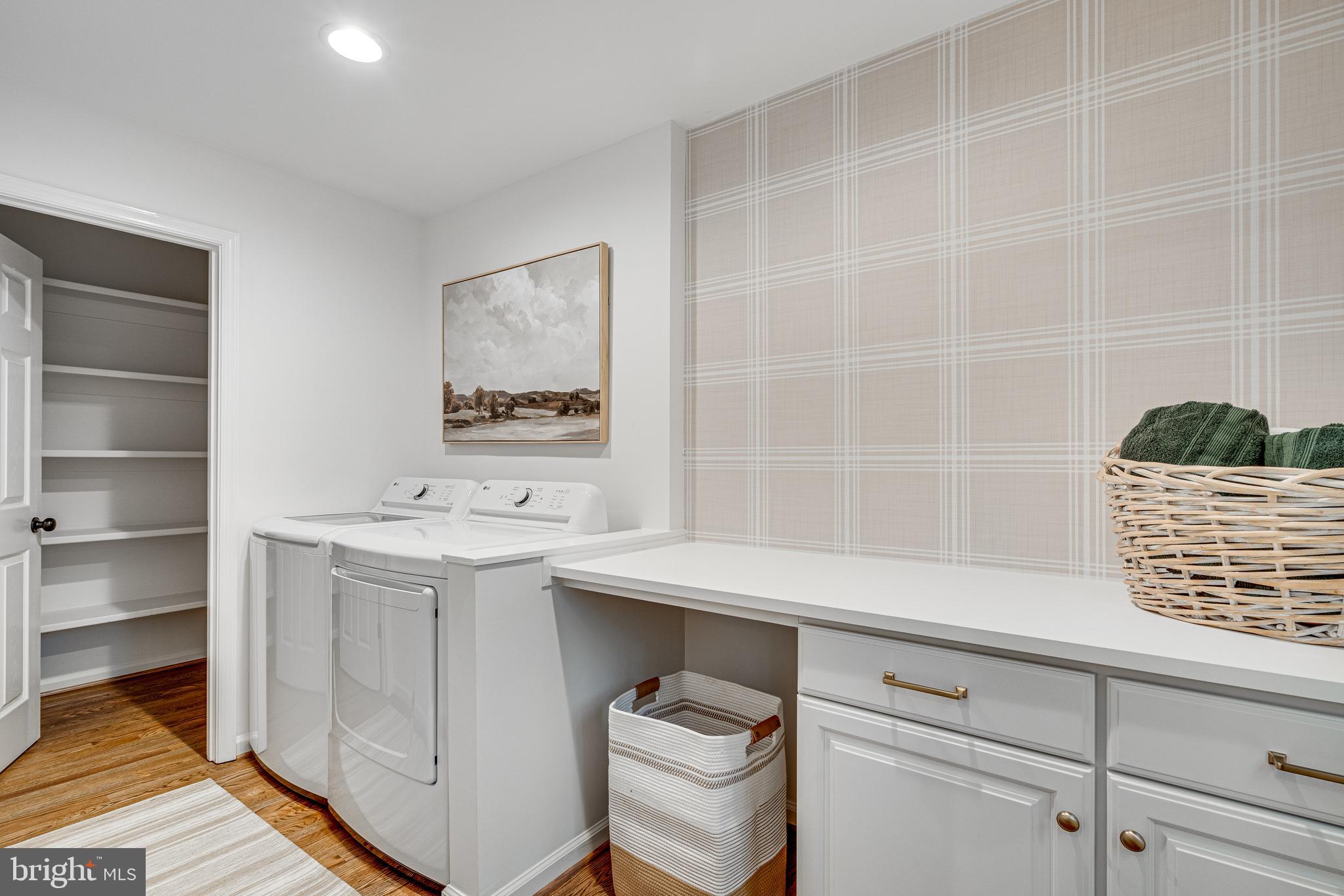 KINGS PARK WEST - Residential