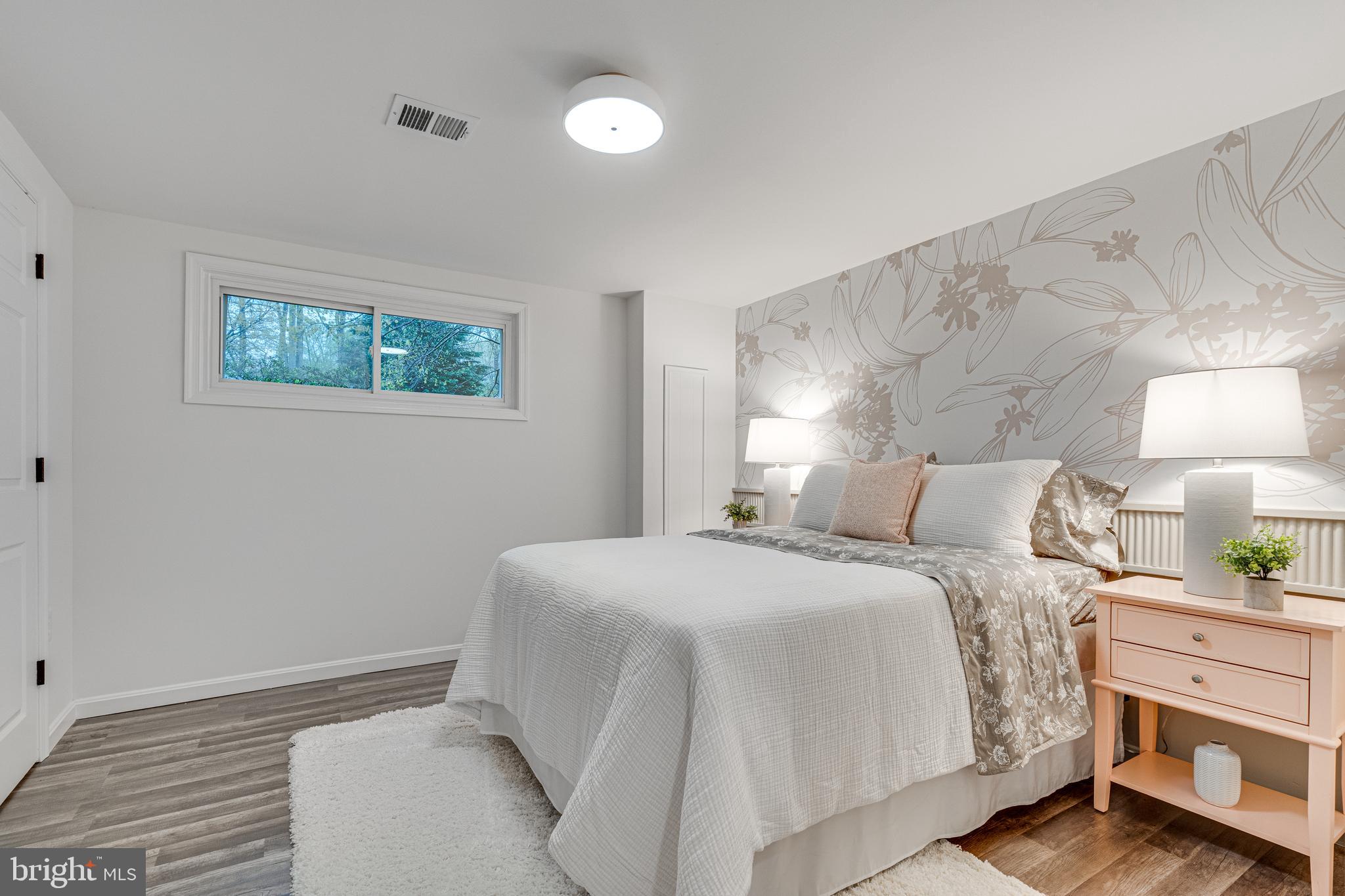 KINGS PARK WEST - Residential