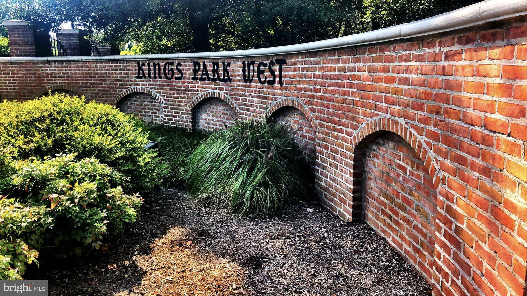 KINGS PARK WEST - Residential