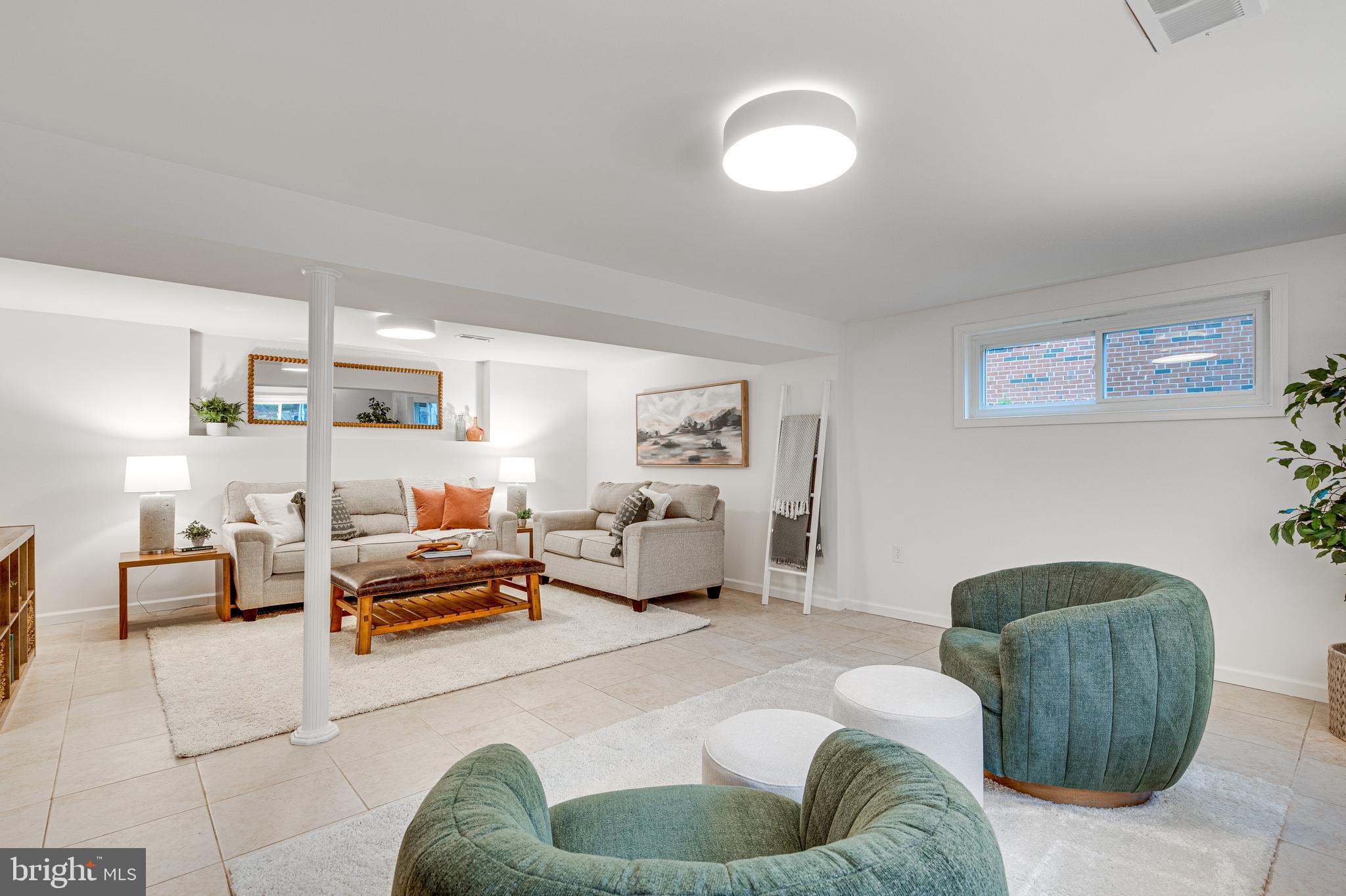 KINGS PARK WEST - Residential