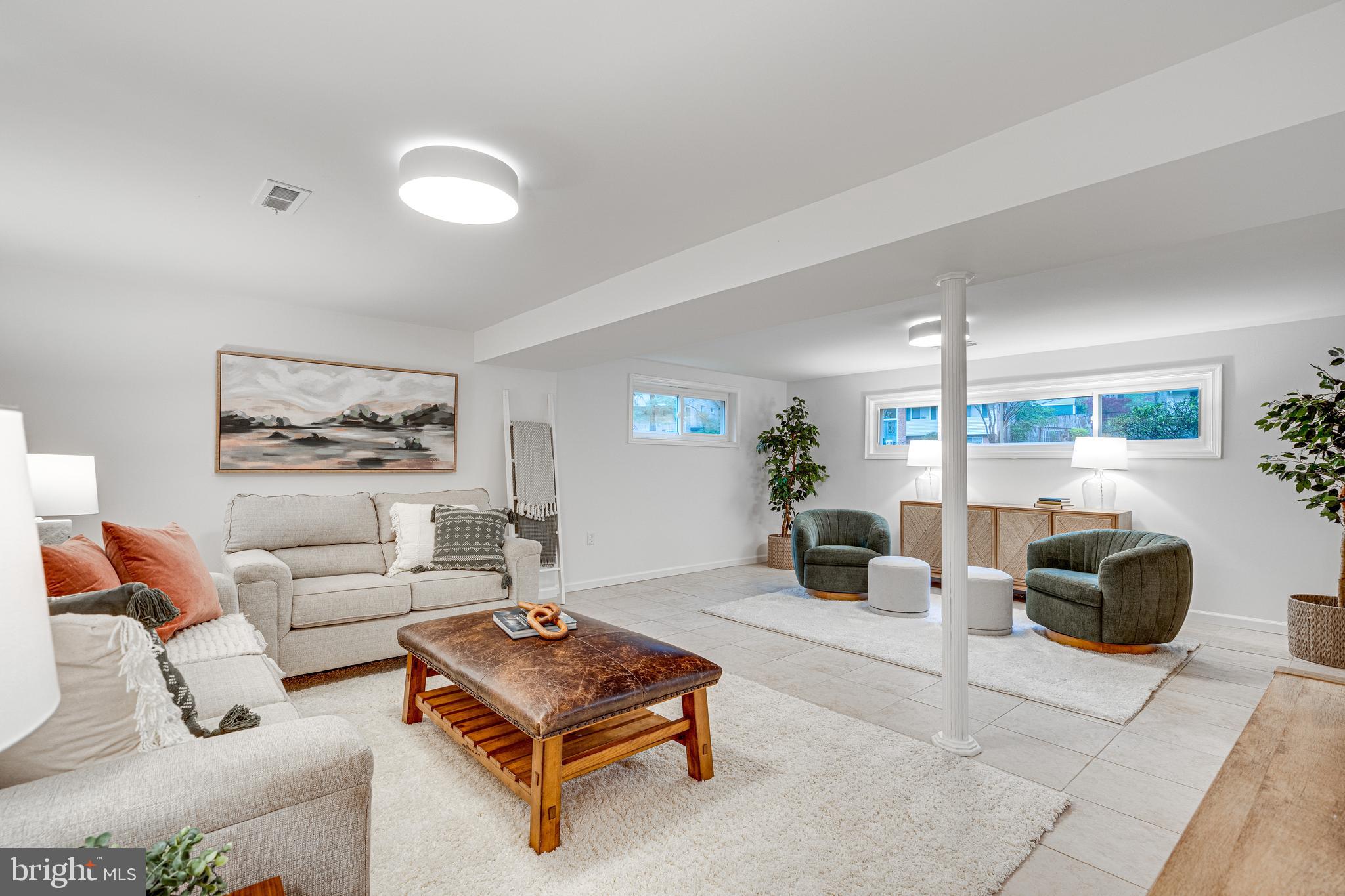 KINGS PARK WEST - Residential