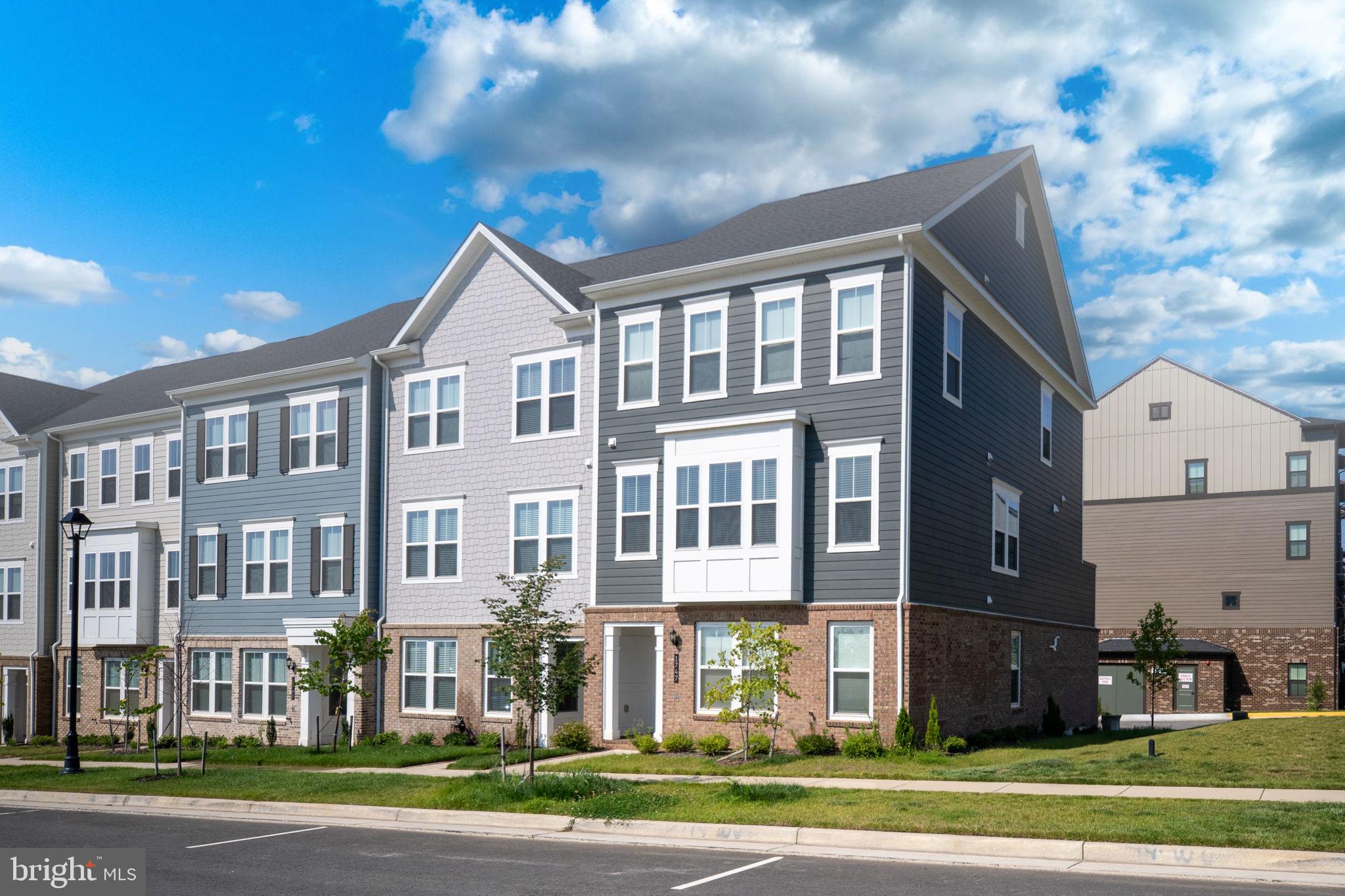 POTOMAC SHORES - Residential Lease