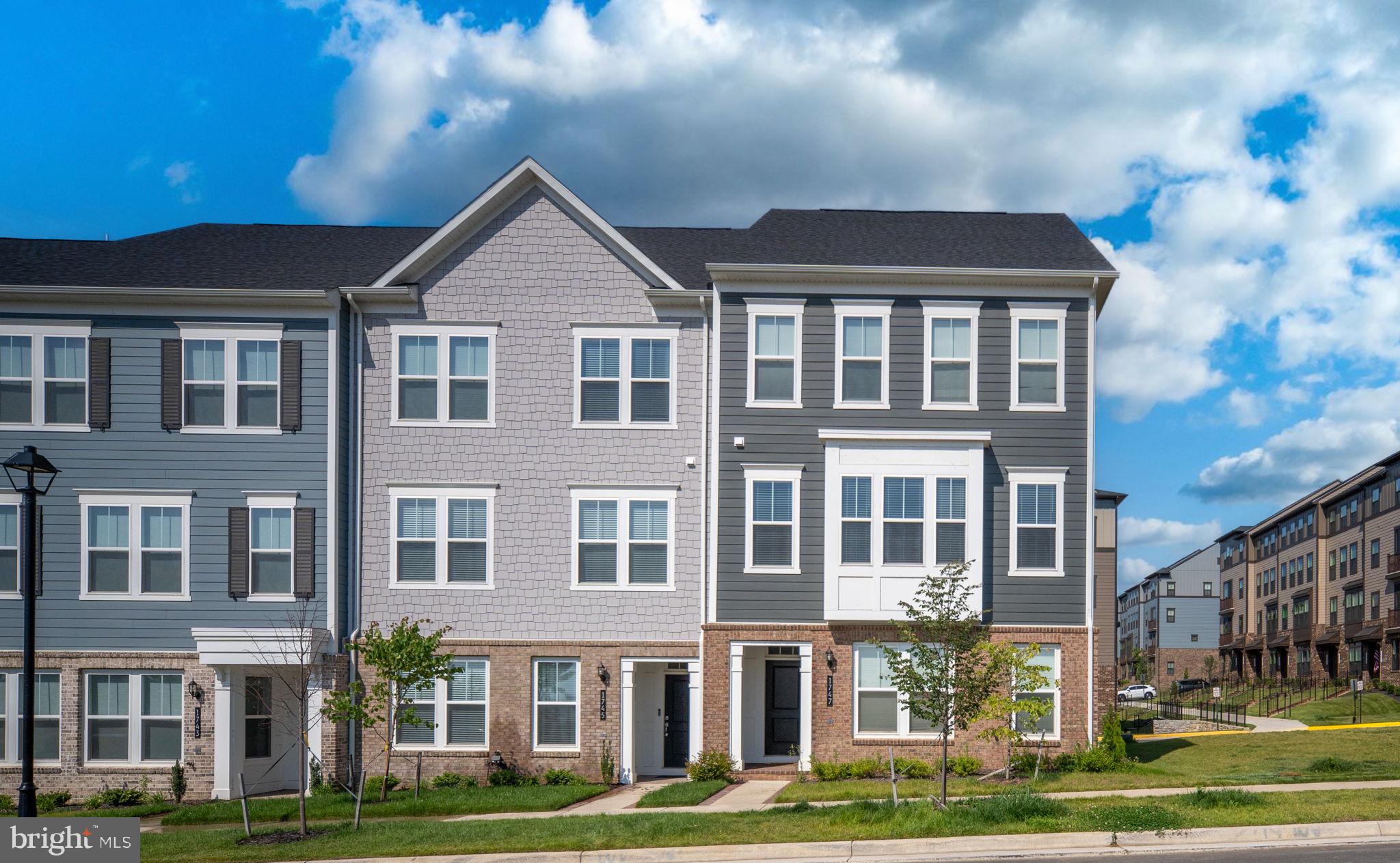 POTOMAC SHORES - Residential Lease