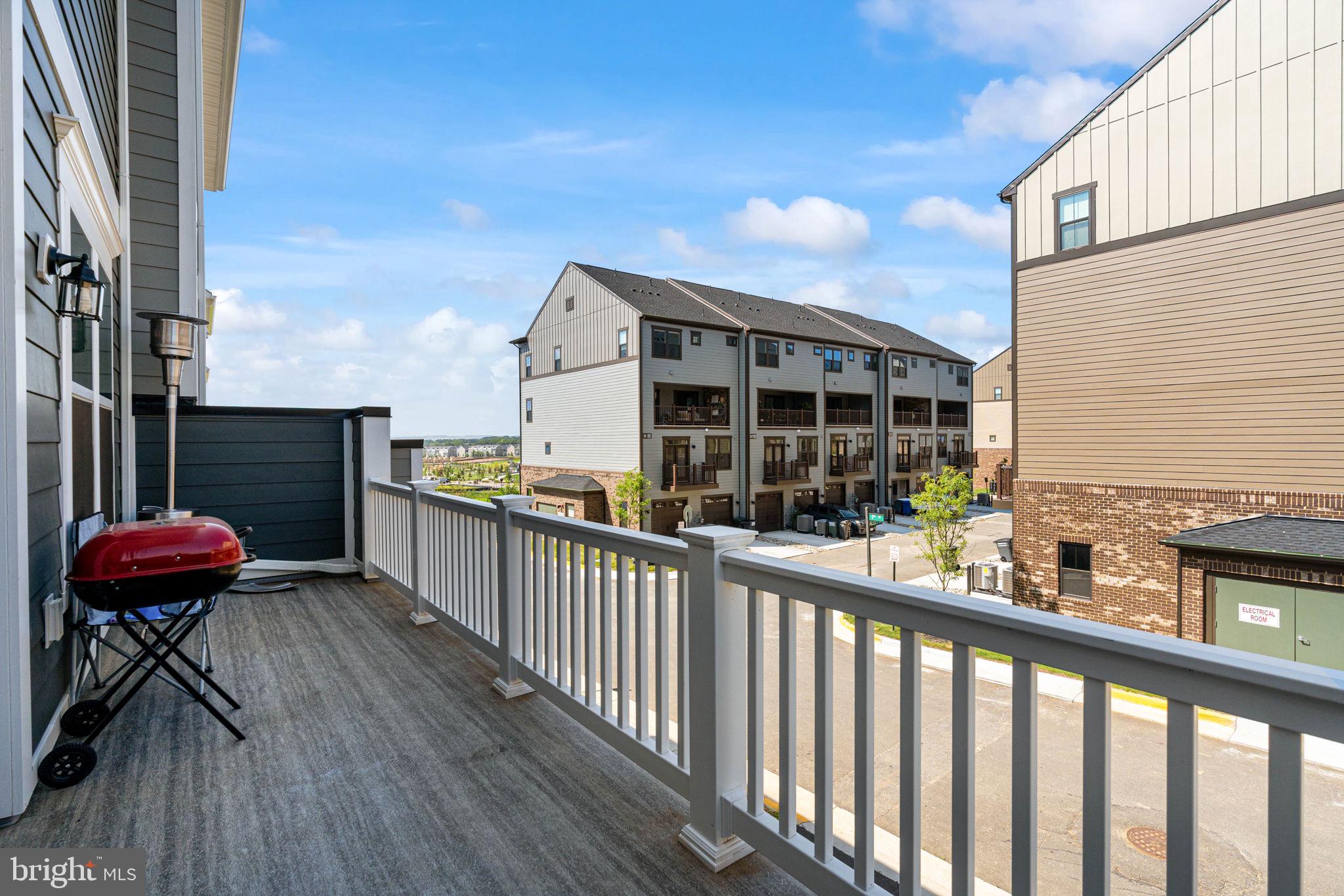 POTOMAC SHORES - Residential Lease