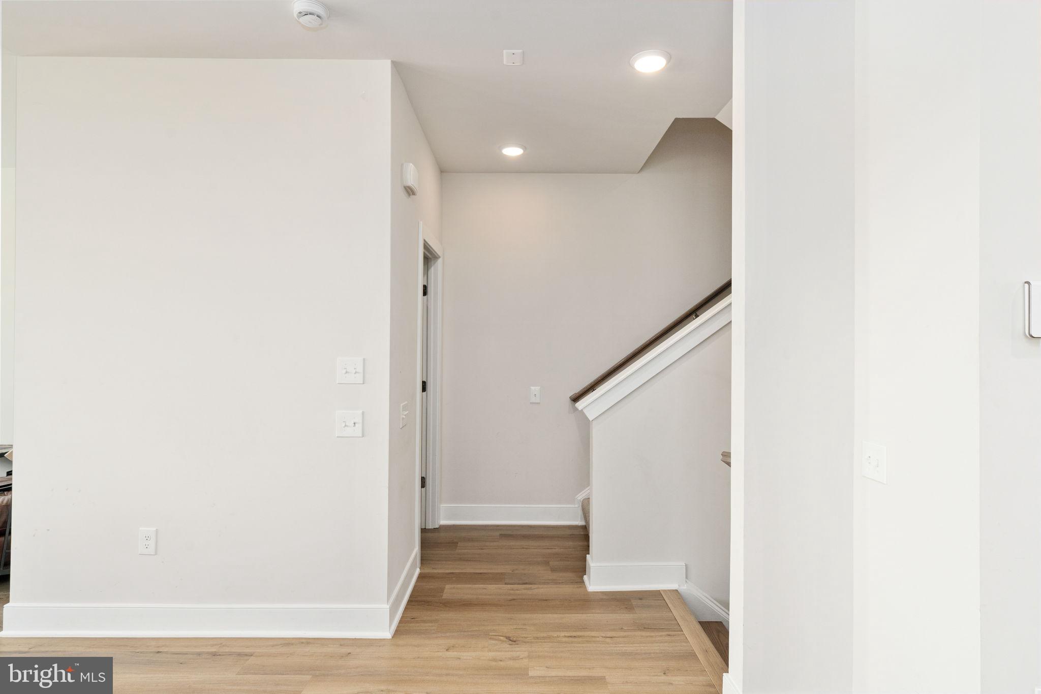 POTOMAC SHORES - Residential Lease