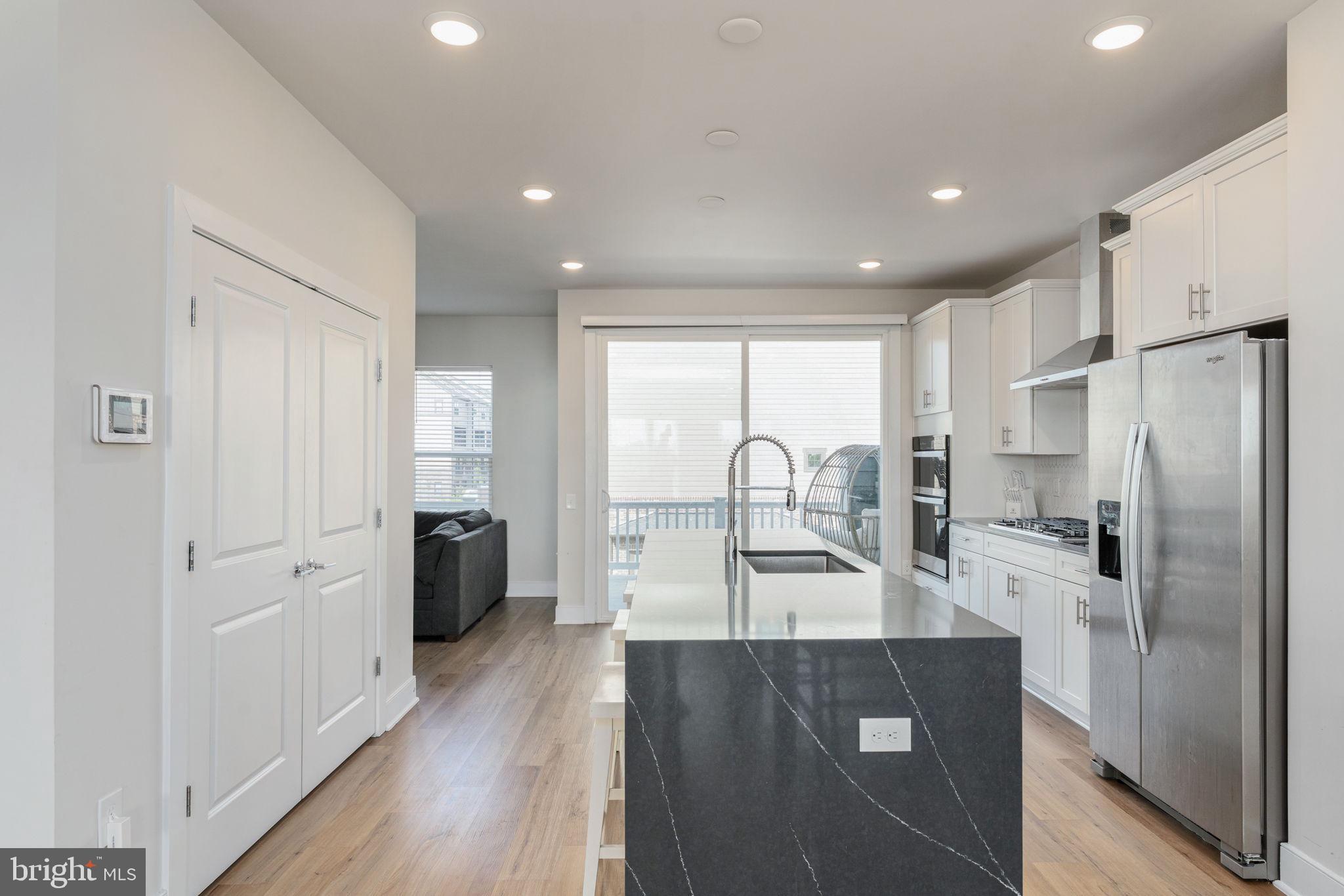 POTOMAC SHORES - Residential Lease