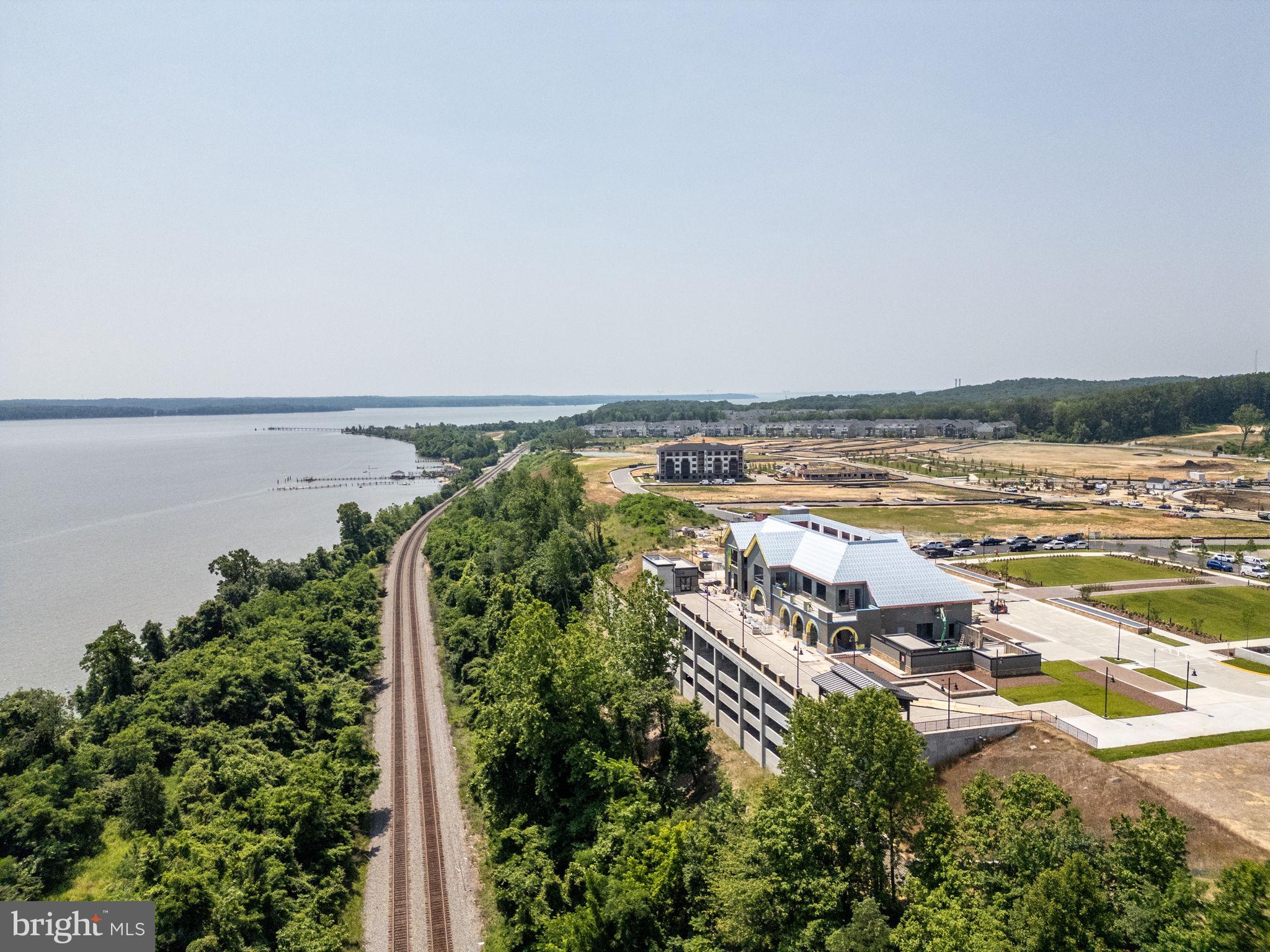 POTOMAC SHORES - Residential Lease