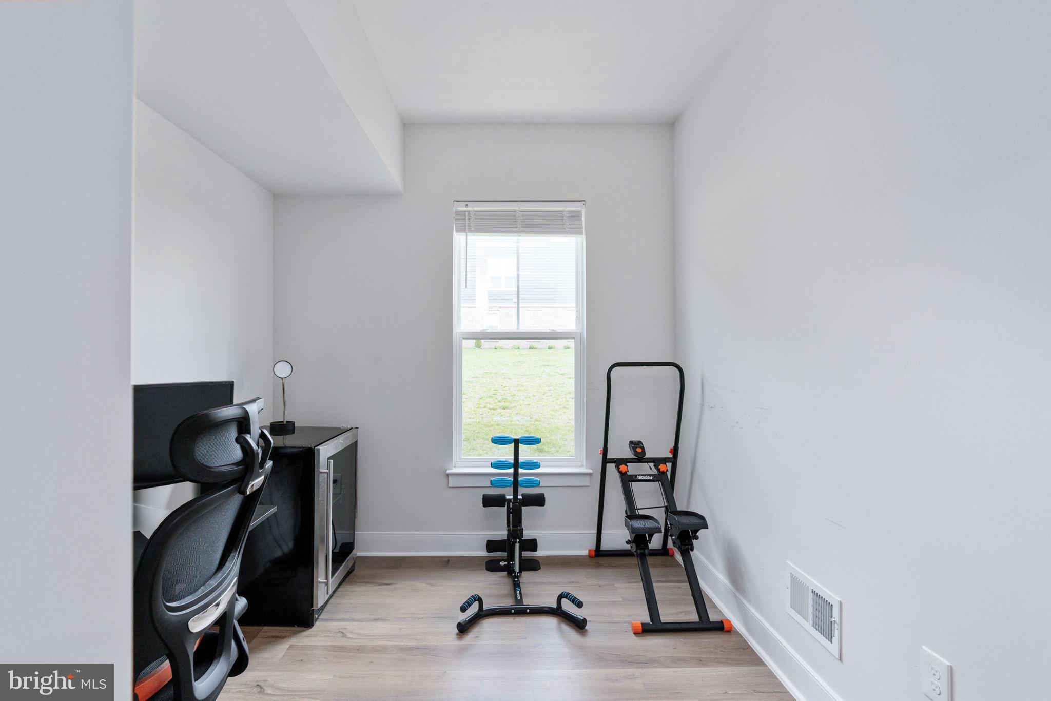 POTOMAC SHORES - Residential Lease