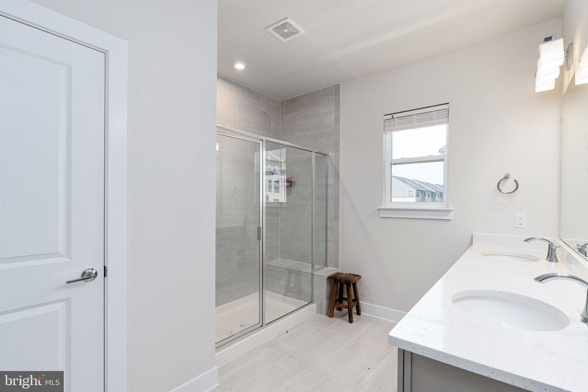 POTOMAC SHORES - Residential Lease