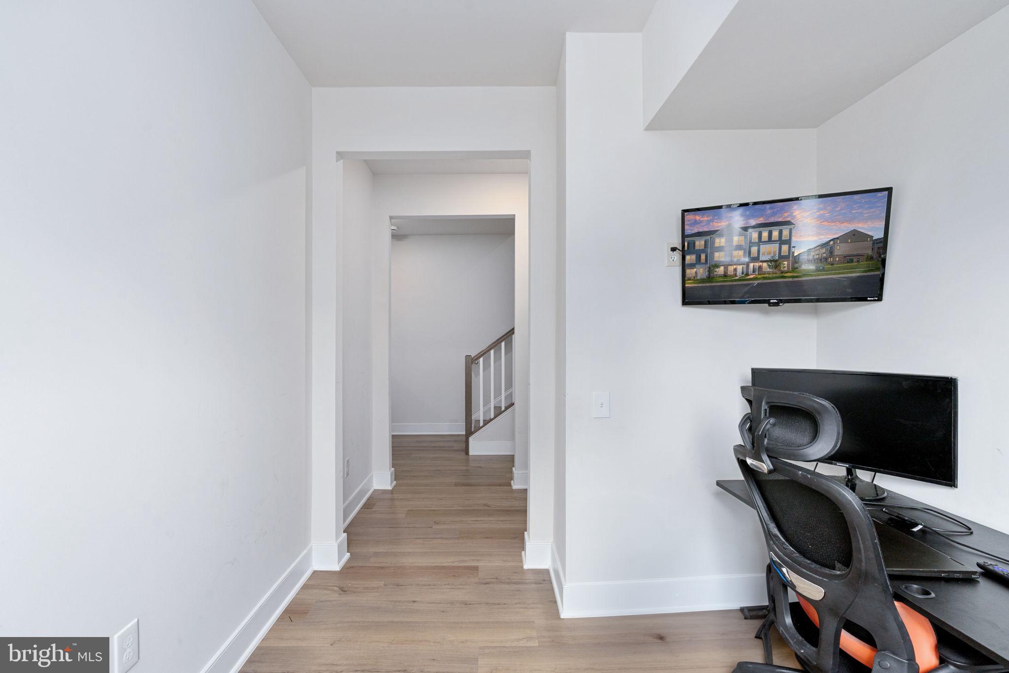 POTOMAC SHORES - Residential Lease