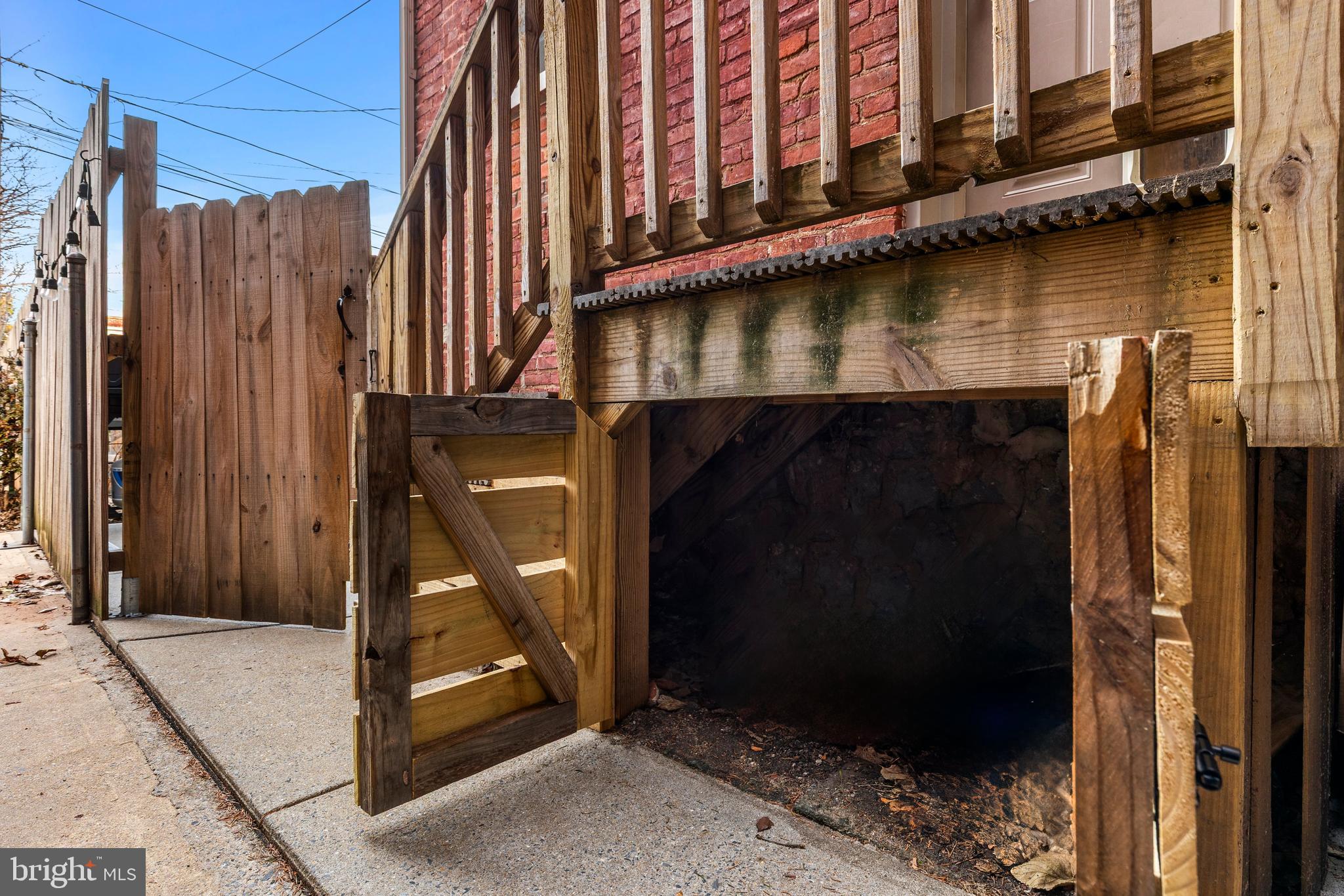 WEST END LANCASTER - Residential