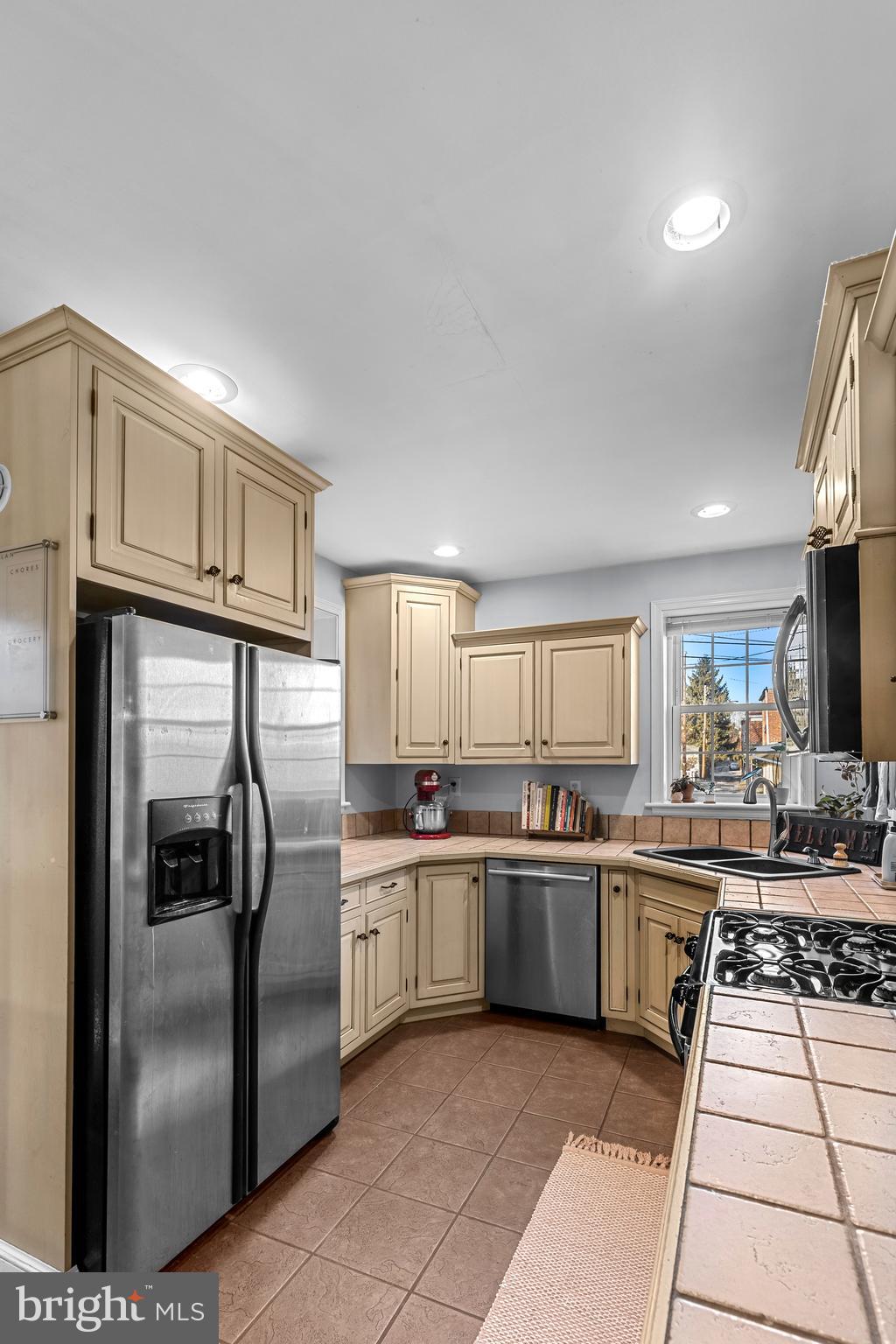 WEST END LANCASTER - Residential