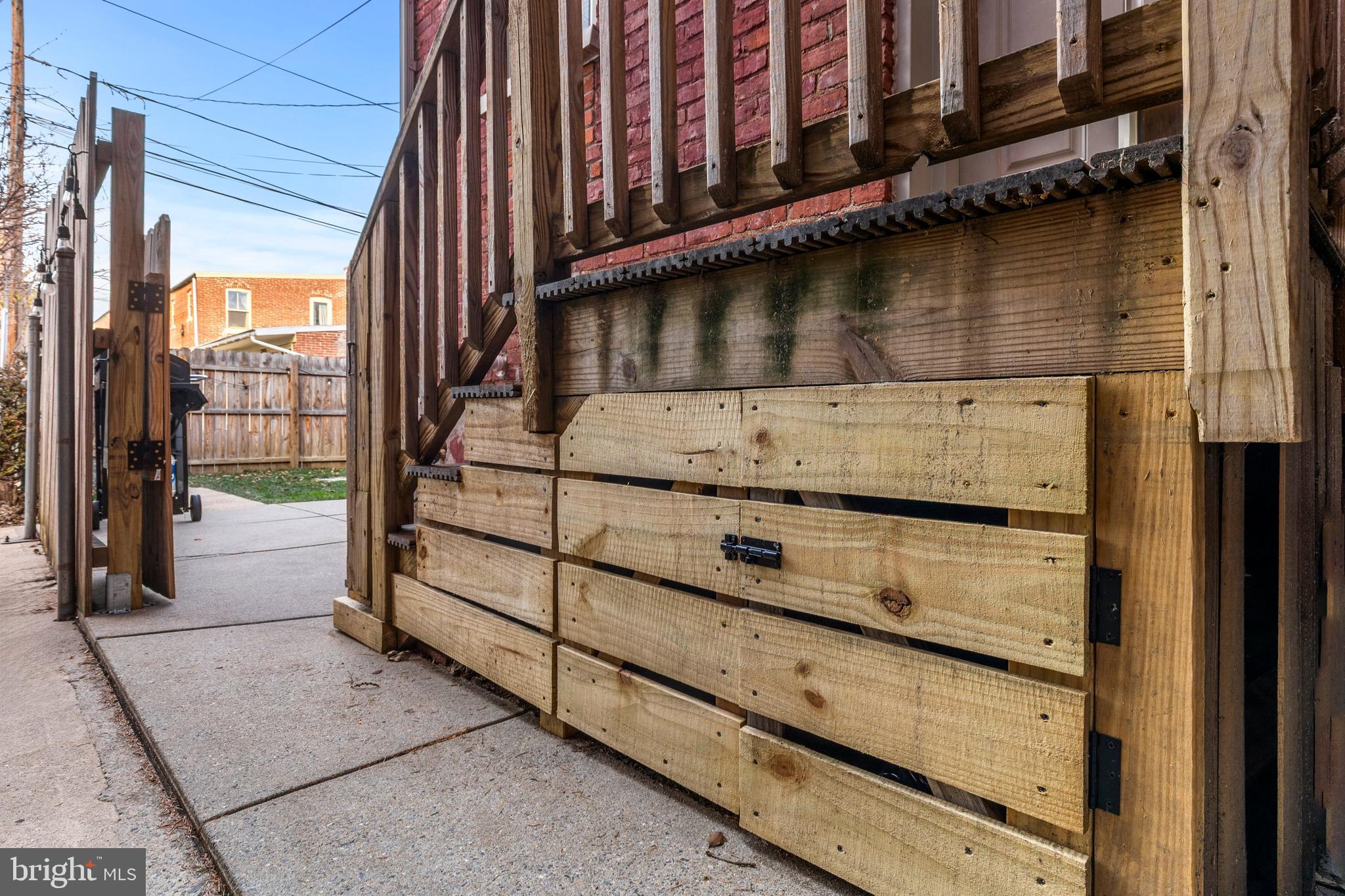 WEST END LANCASTER - Residential