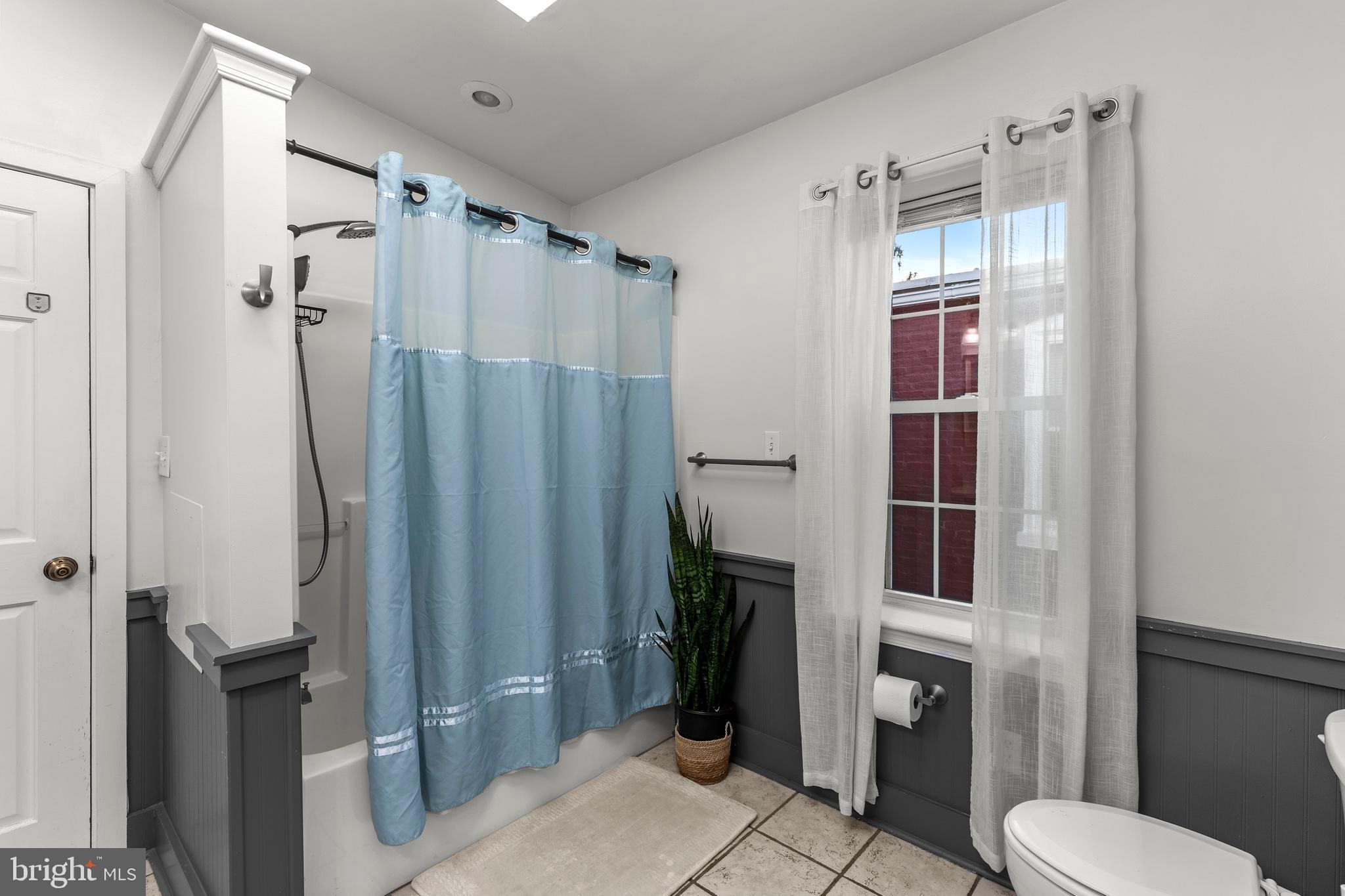 WEST END LANCASTER - Residential